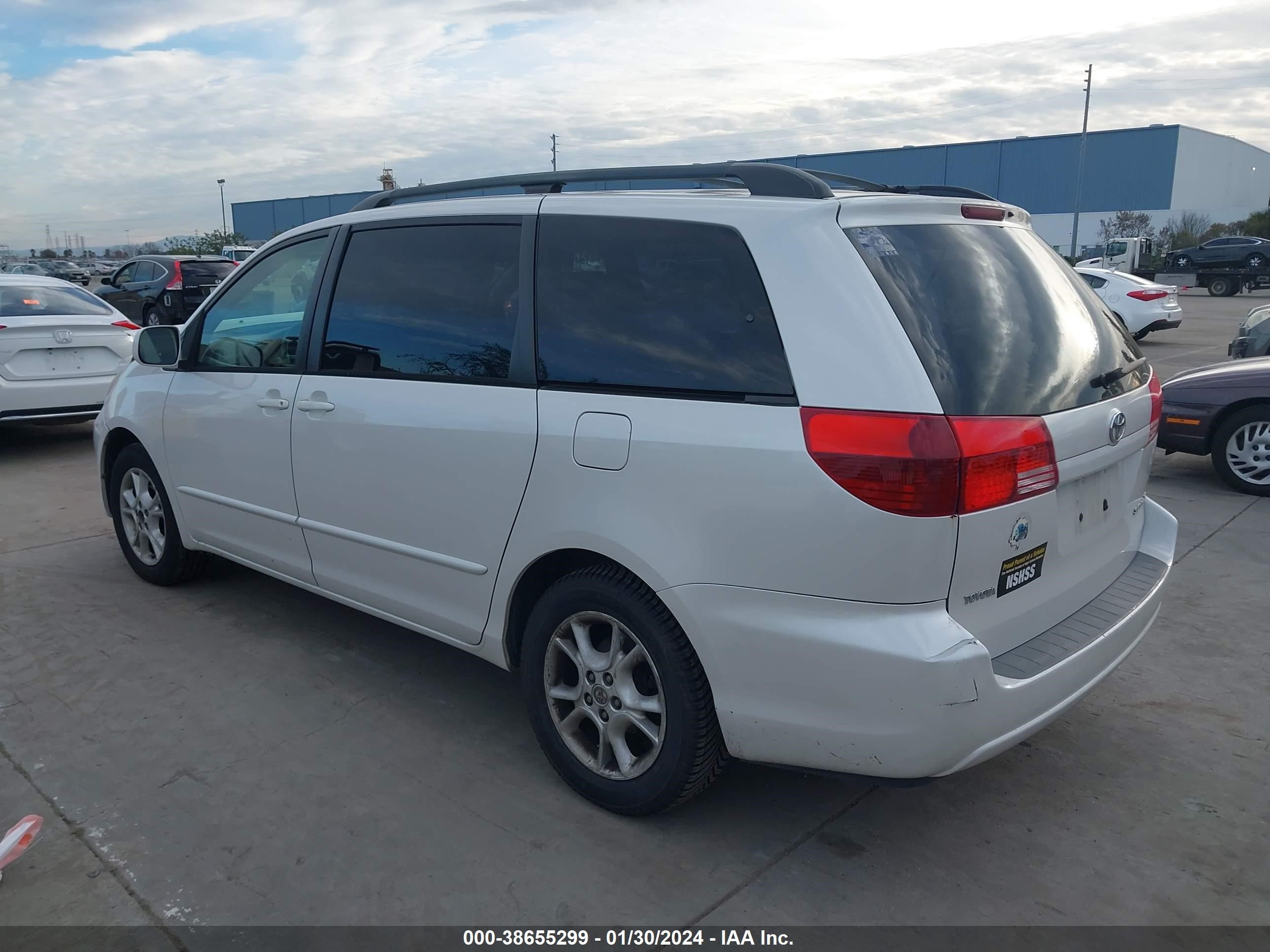 Photo 2 VIN: 5TDZA22C64S004953 - TOYOTA SIENNA 