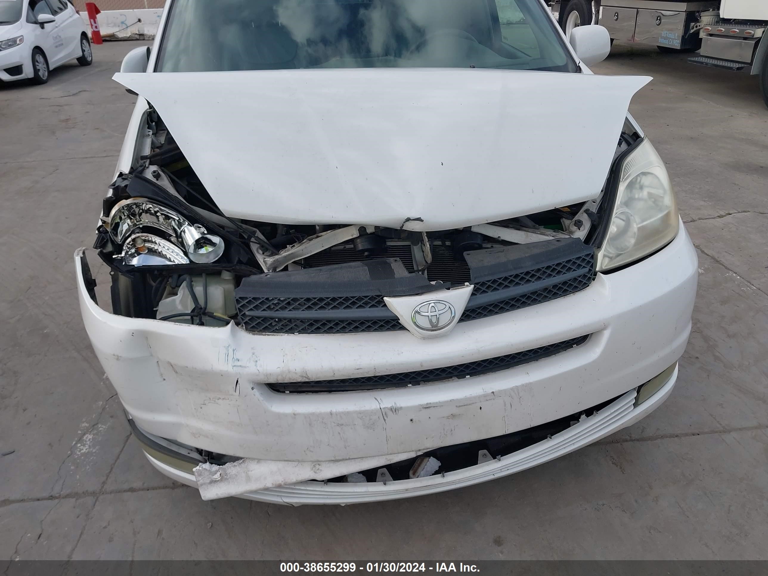 Photo 5 VIN: 5TDZA22C64S004953 - TOYOTA SIENNA 