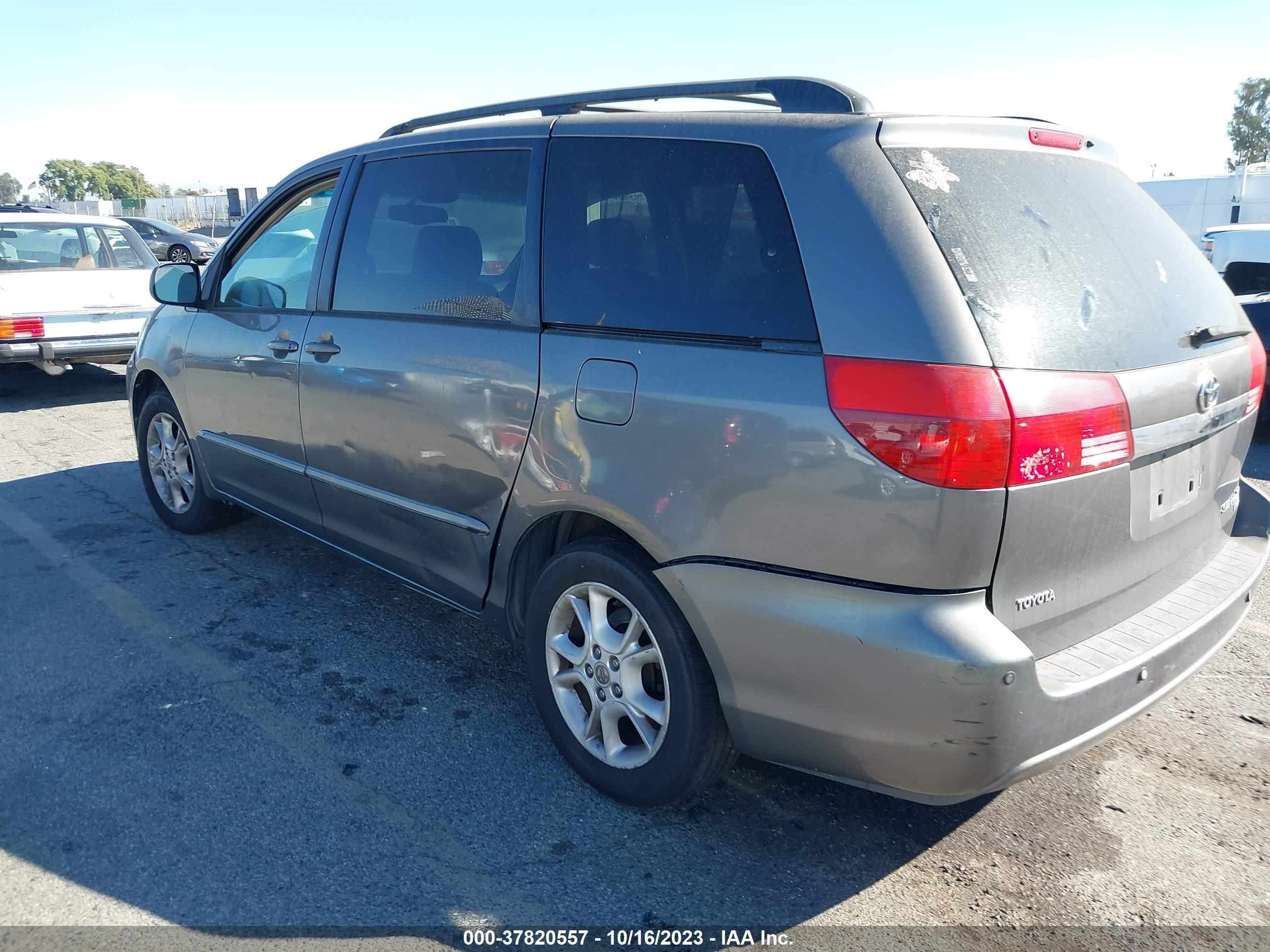 Photo 2 VIN: 5TDZA22C64S007965 - TOYOTA SIENNA 