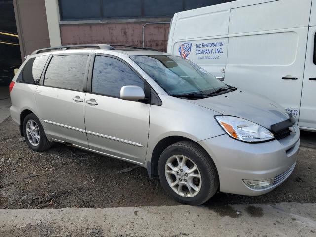 Photo 3 VIN: 5TDZA22C64S046748 - TOYOTA SIENNA XLE 