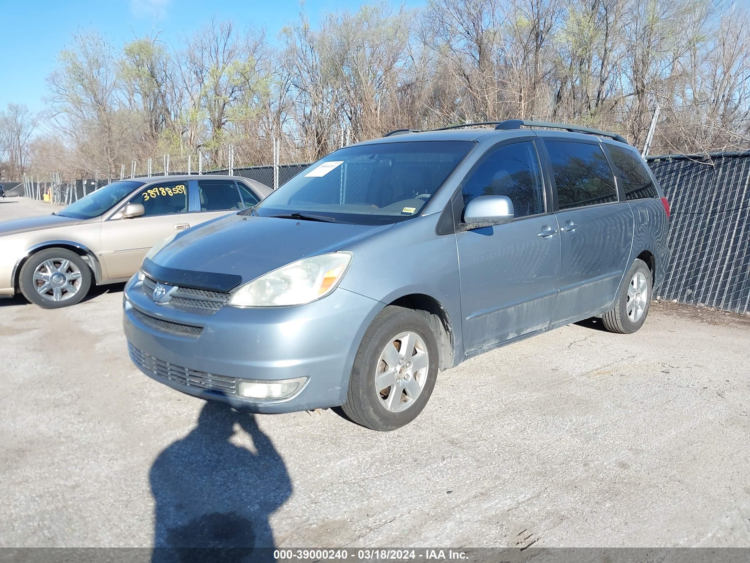 Photo 1 VIN: 5TDZA22C64S120217 - TOYOTA SIENNA 