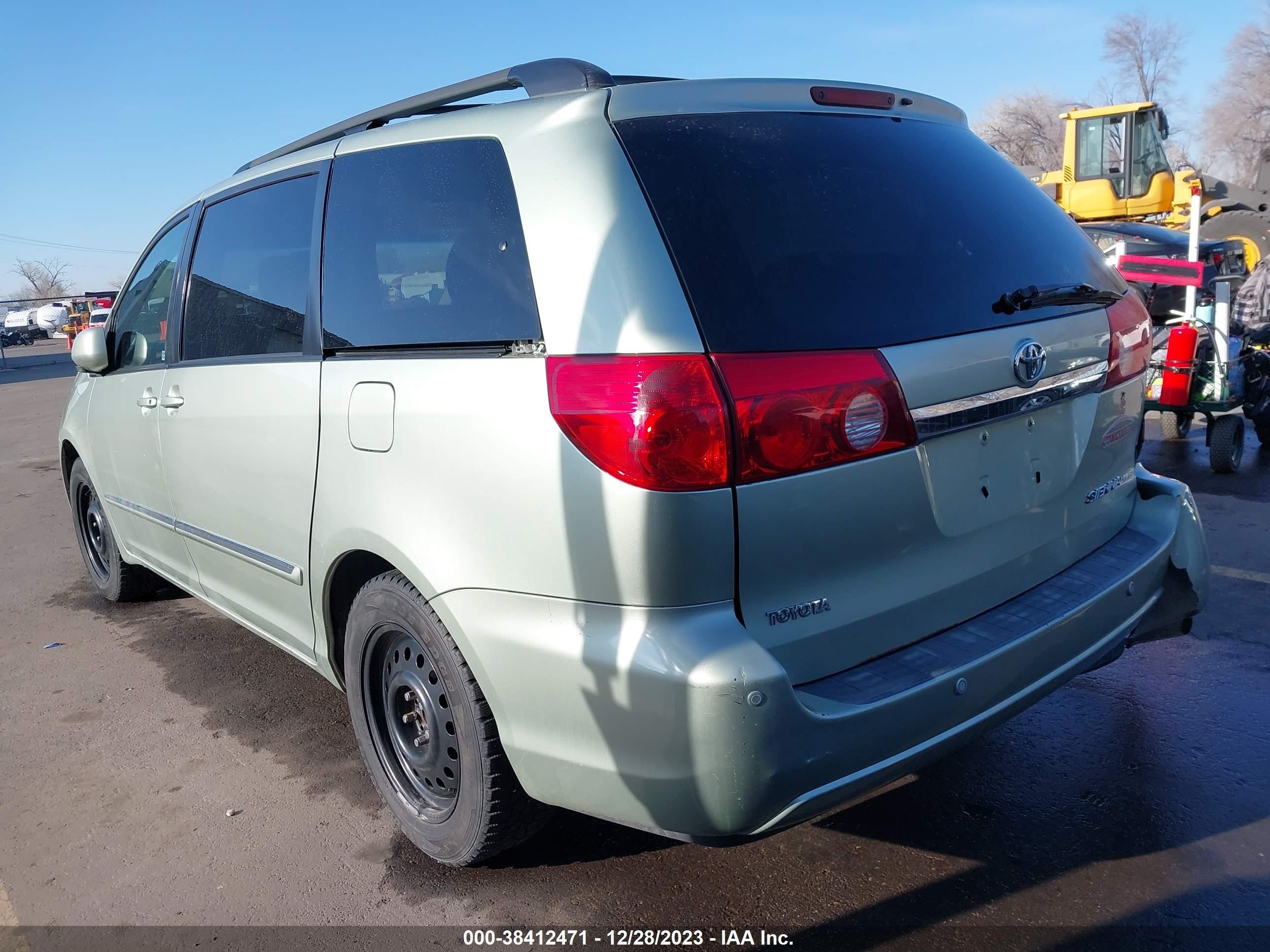 Photo 2 VIN: 5TDZA22C66S538554 - TOYOTA SIENNA 