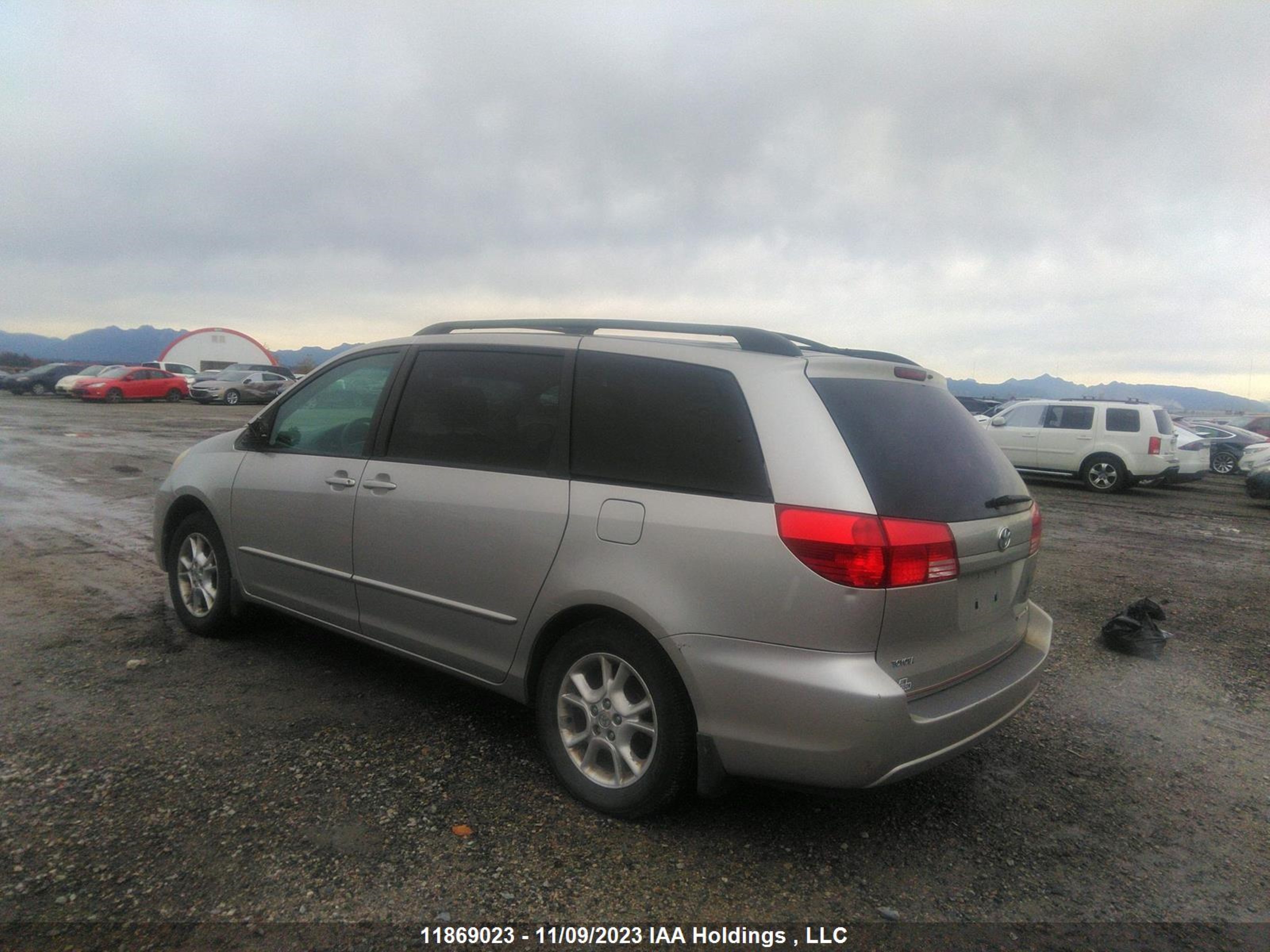 Photo 2 VIN: 5TDZA22C74S084277 - TOYOTA SIENNA 