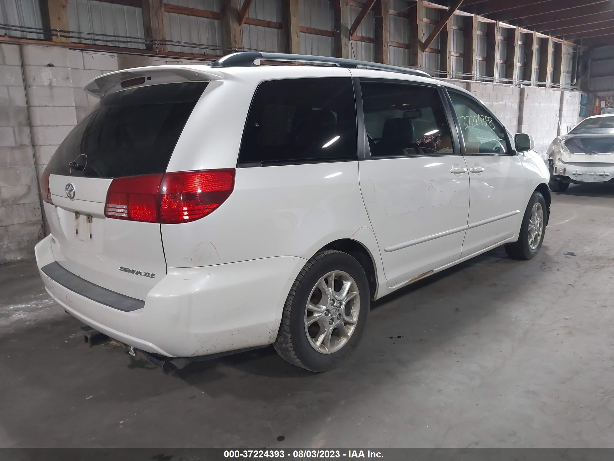 Photo 3 VIN: 5TDZA22C75S240691 - TOYOTA SIENNA 