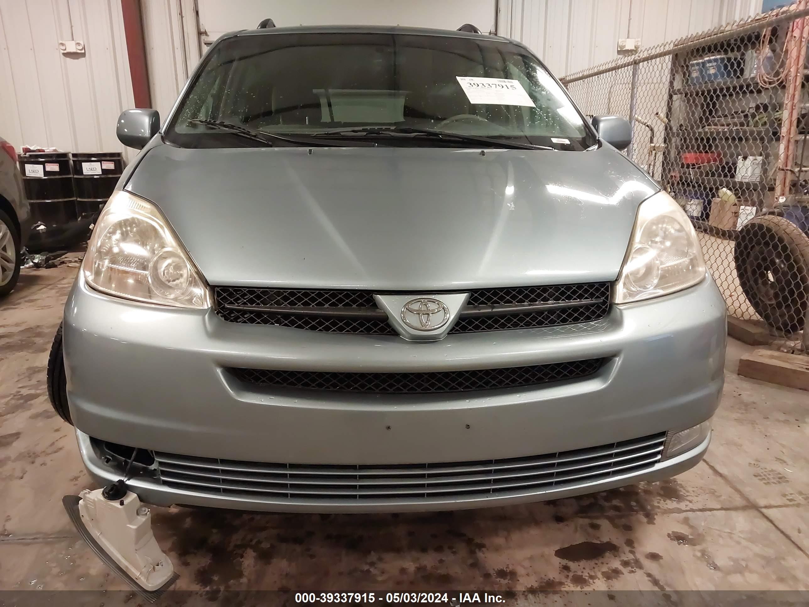 Photo 12 VIN: 5TDZA22C75S272038 - TOYOTA SIENNA 