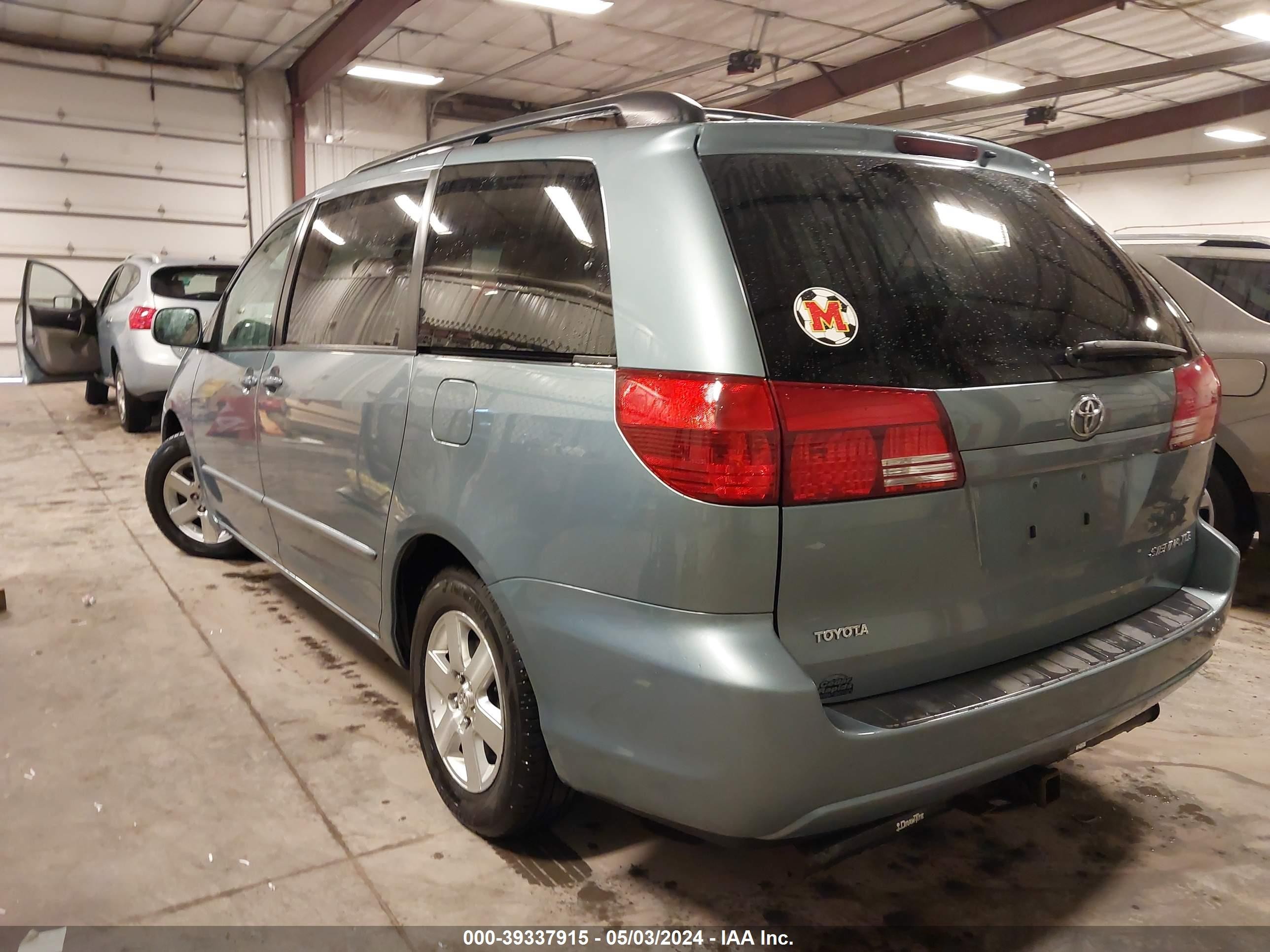 Photo 2 VIN: 5TDZA22C75S272038 - TOYOTA SIENNA 