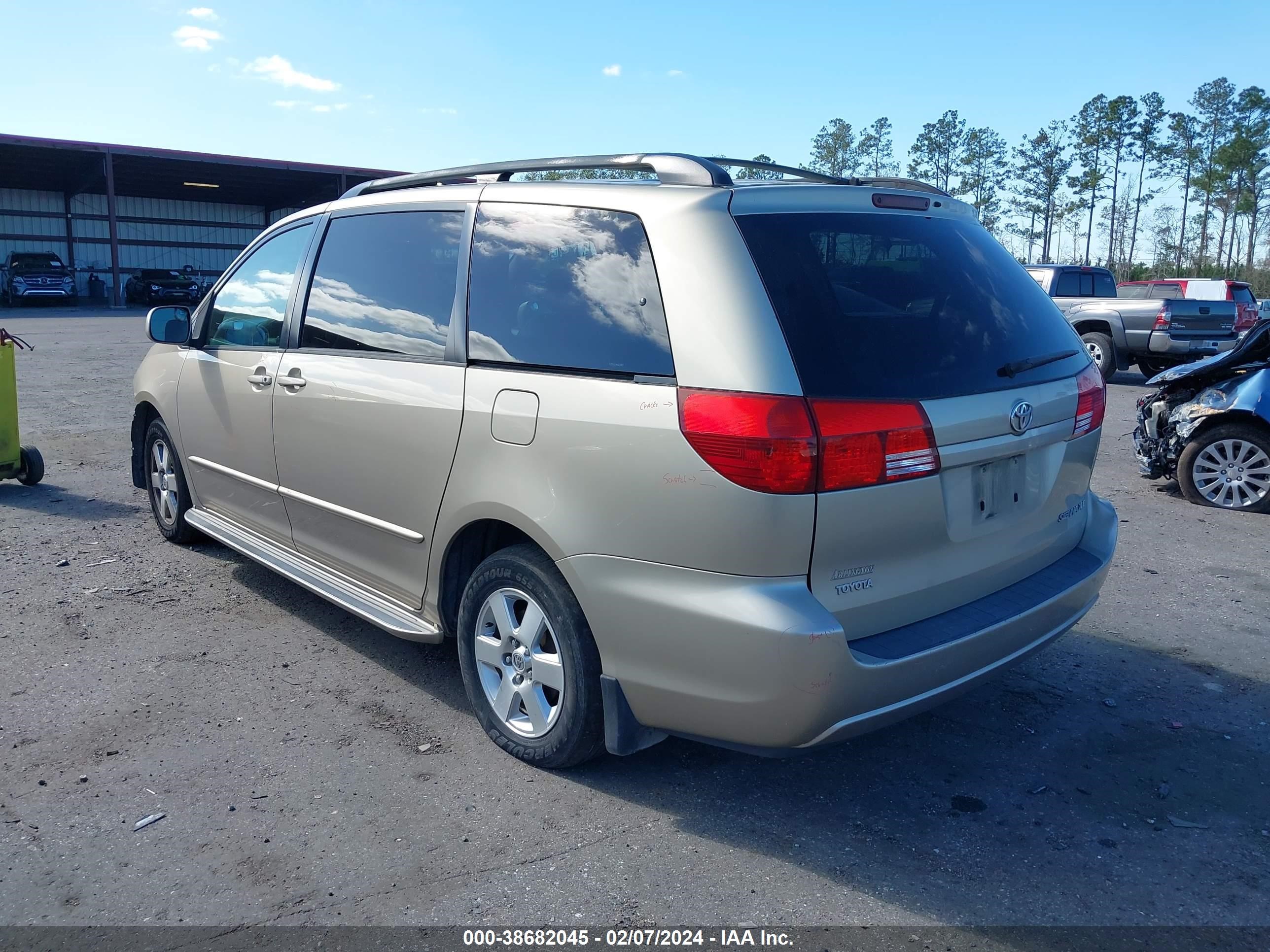 Photo 2 VIN: 5TDZA22C84S133857 - TOYOTA SIENNA 