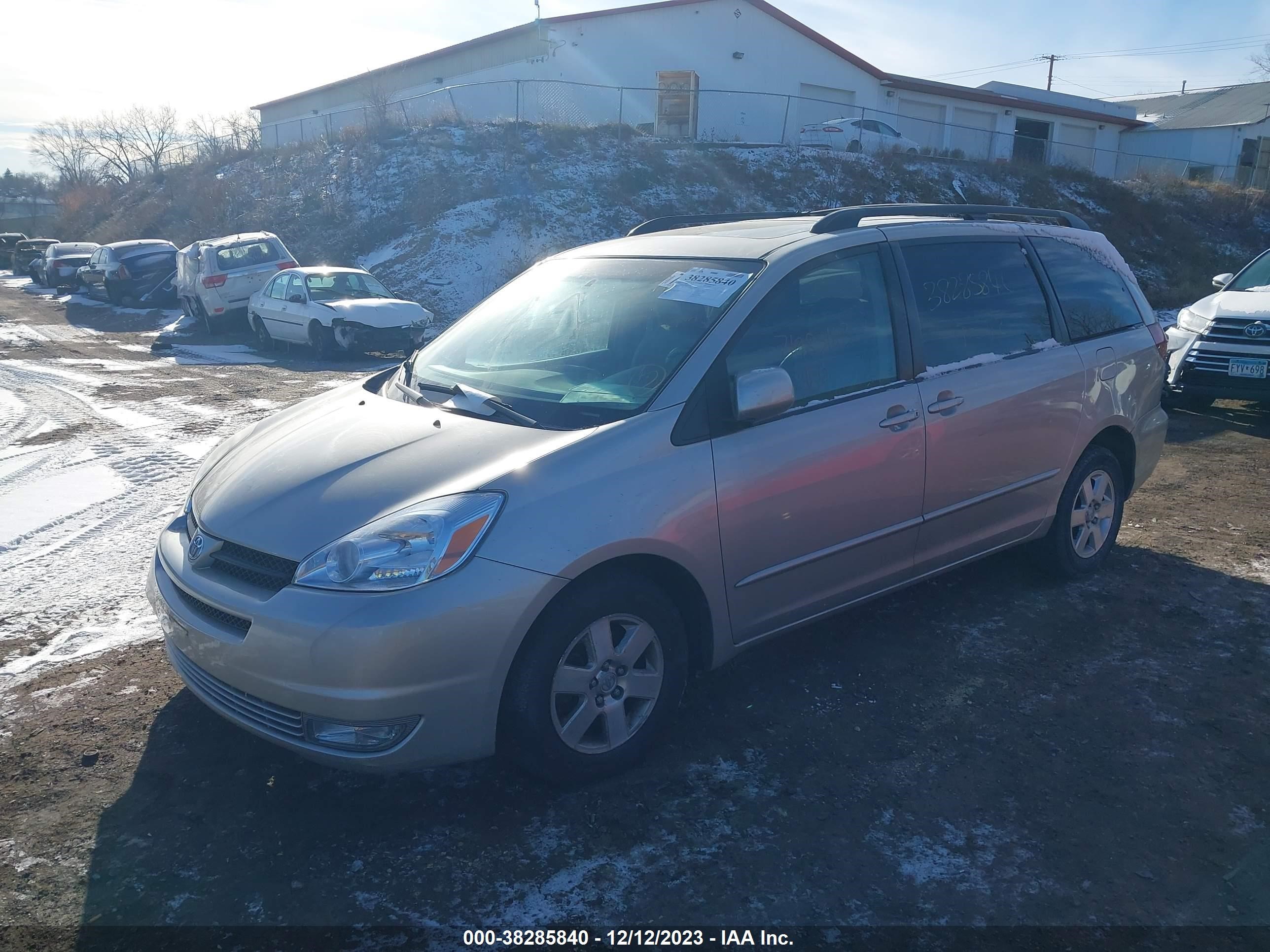 Photo 1 VIN: 5TDZA22C84S158936 - TOYOTA SIENNA 