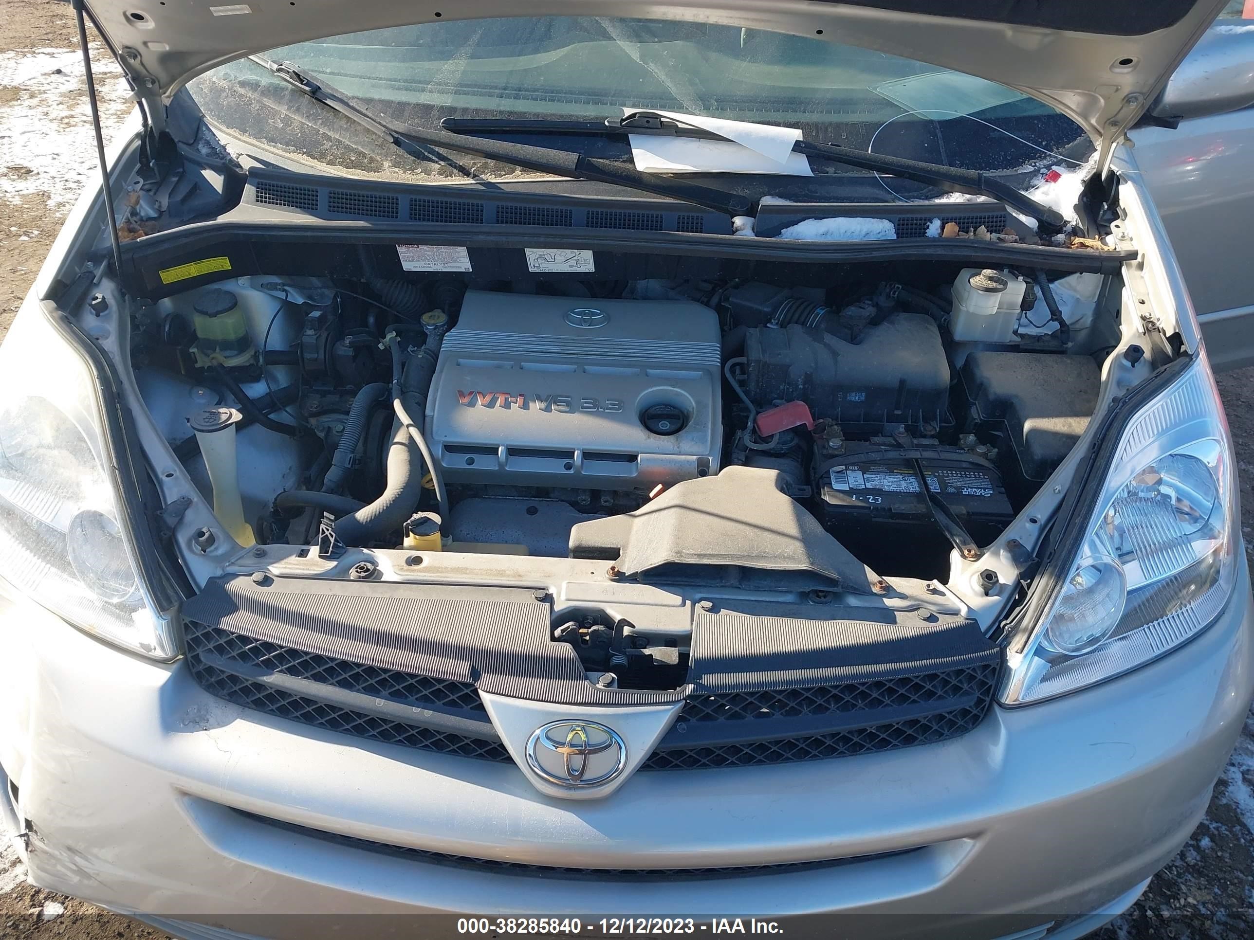 Photo 9 VIN: 5TDZA22C84S158936 - TOYOTA SIENNA 