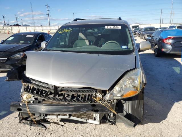 Photo 4 VIN: 5TDZA22C84S211487 - TOYOTA SIENNA XLE 