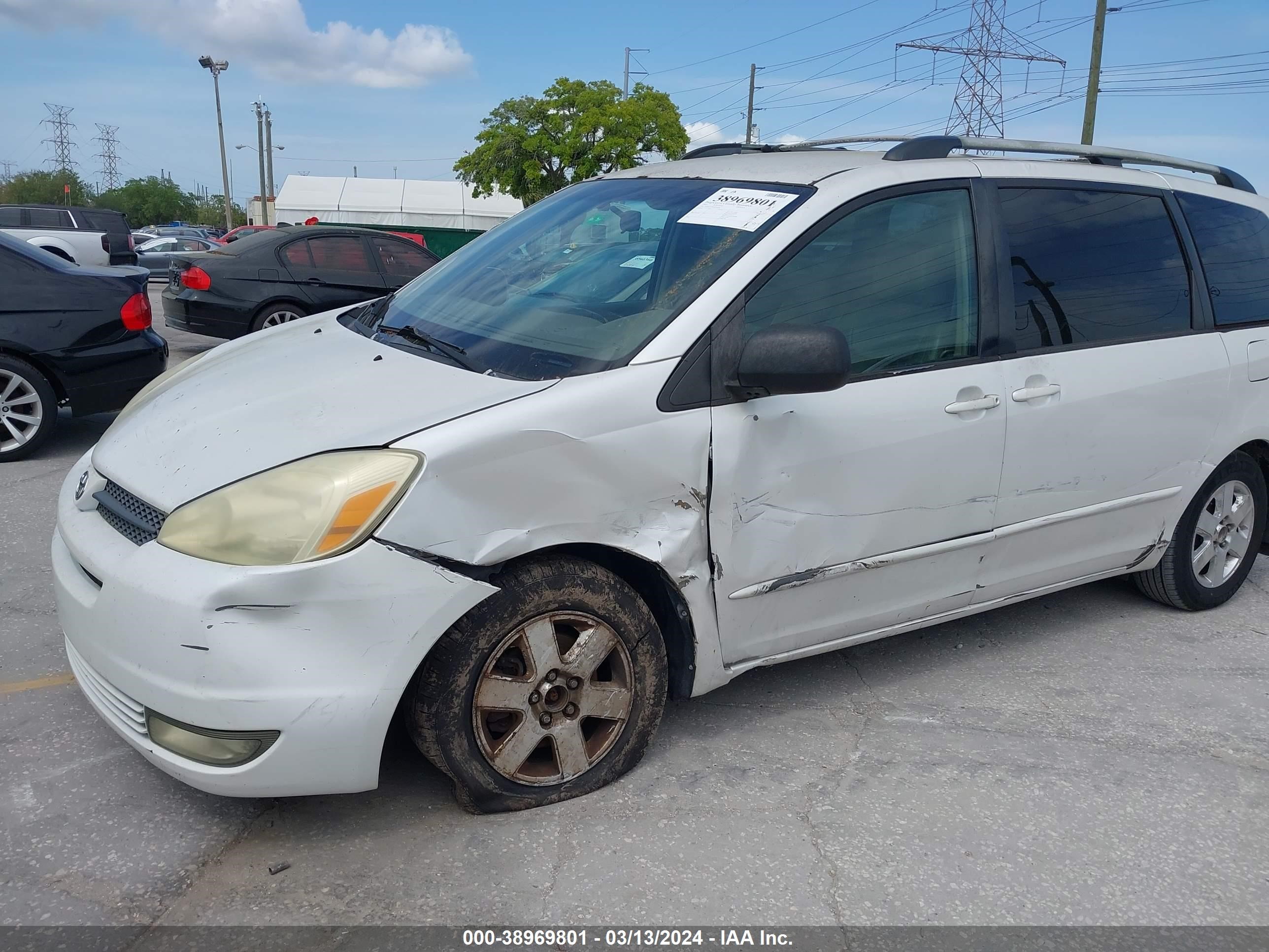 Photo 5 VIN: 5TDZA22C85S266409 - TOYOTA SIENNA 