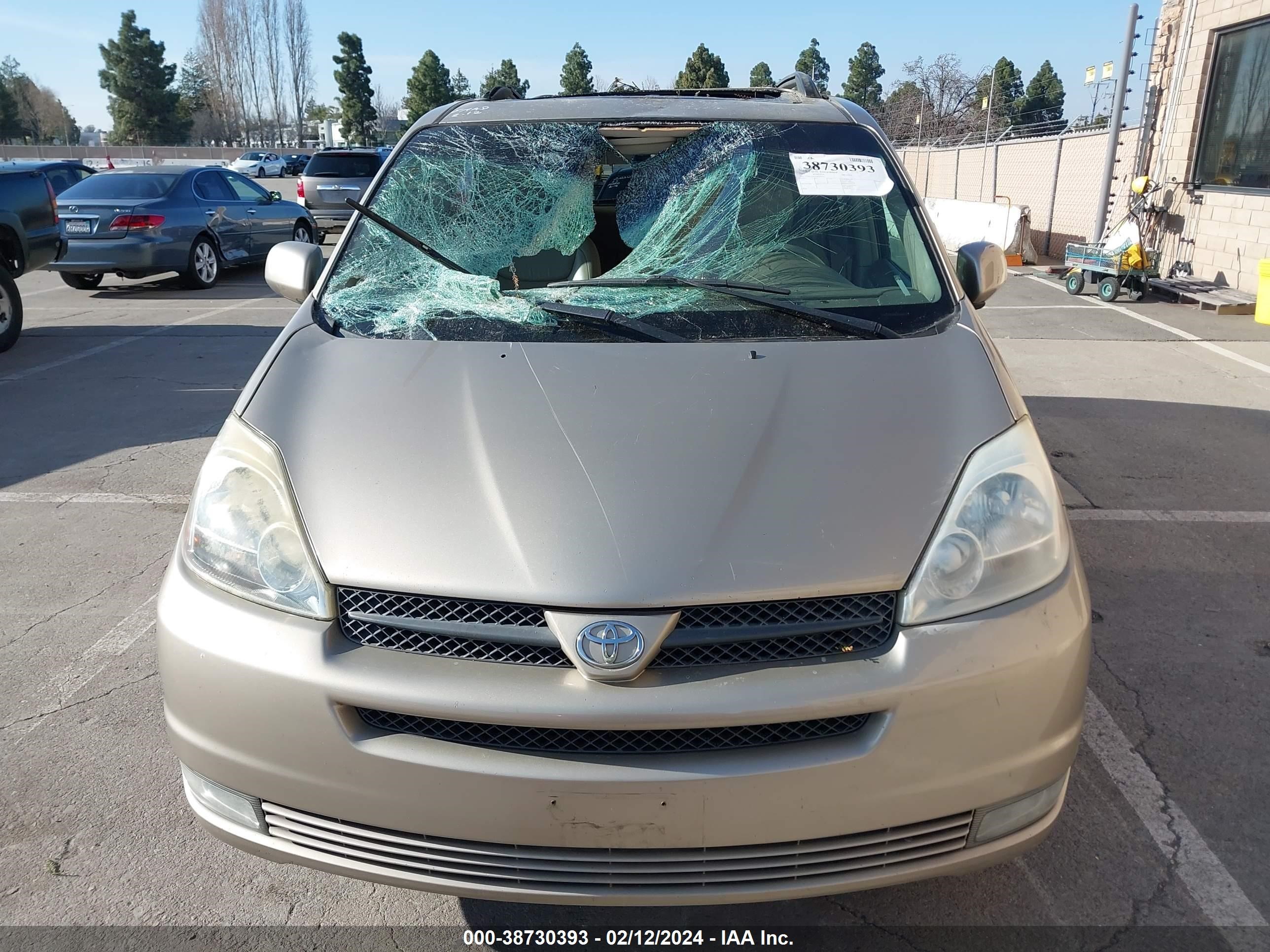 Photo 11 VIN: 5TDZA22C85S272727 - TOYOTA SIENNA 