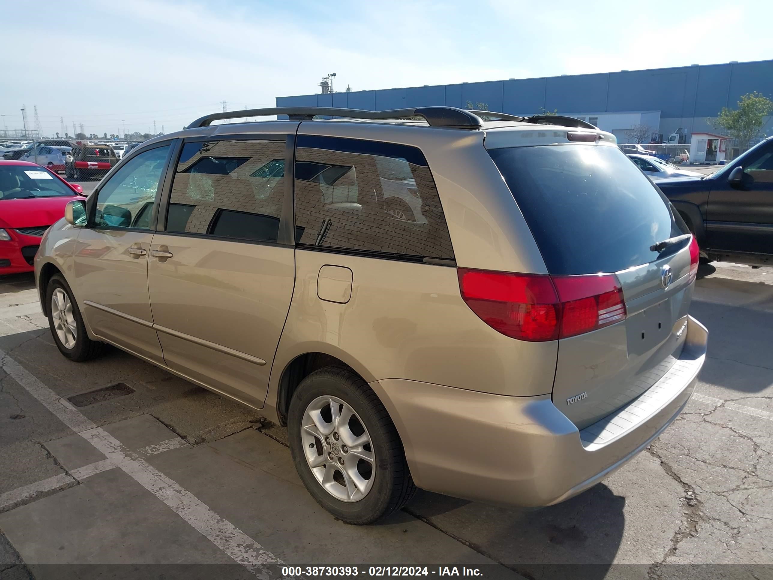 Photo 2 VIN: 5TDZA22C85S272727 - TOYOTA SIENNA 