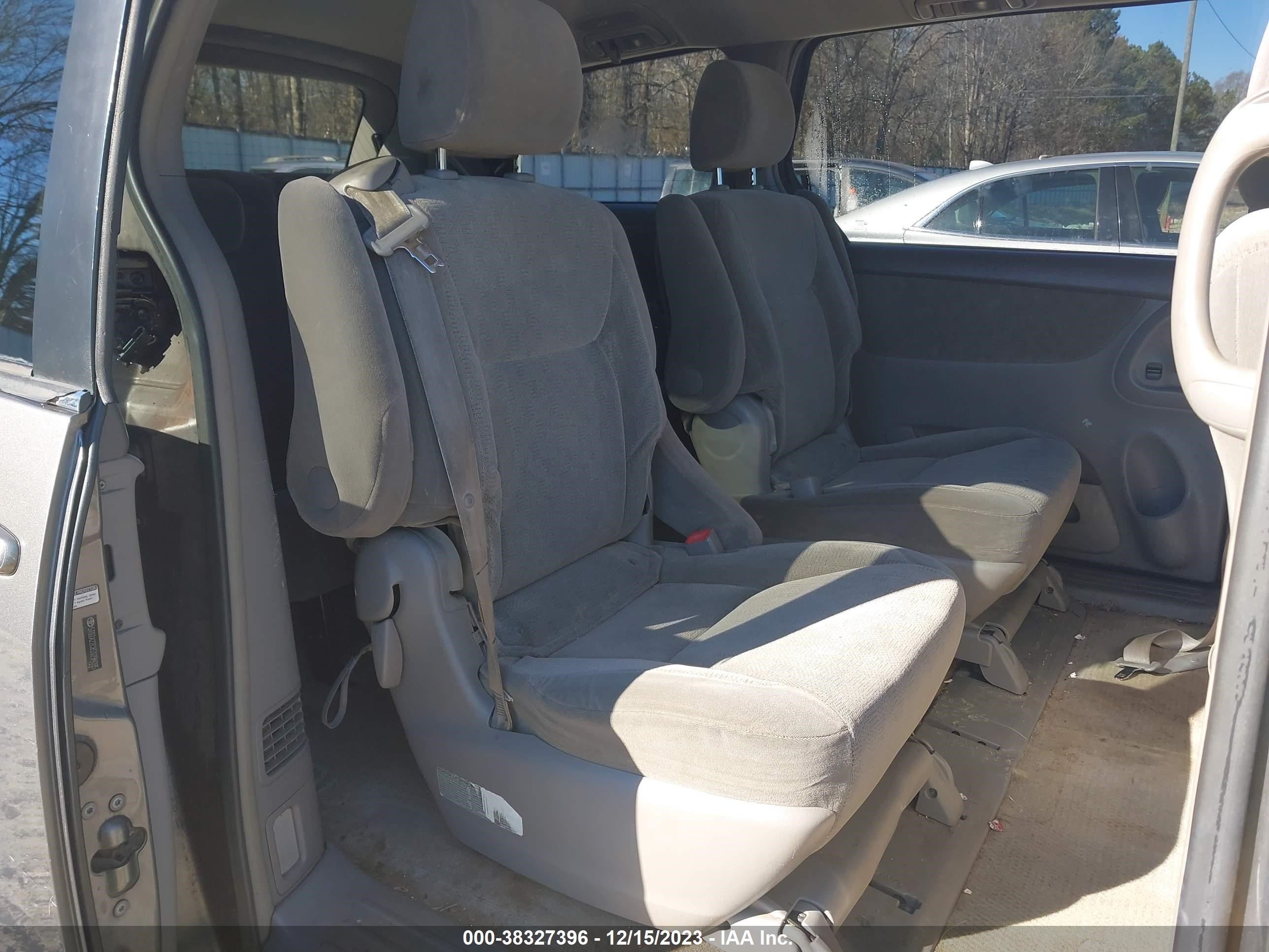 Photo 7 VIN: 5TDZA22C85S294095 - TOYOTA SIENNA 