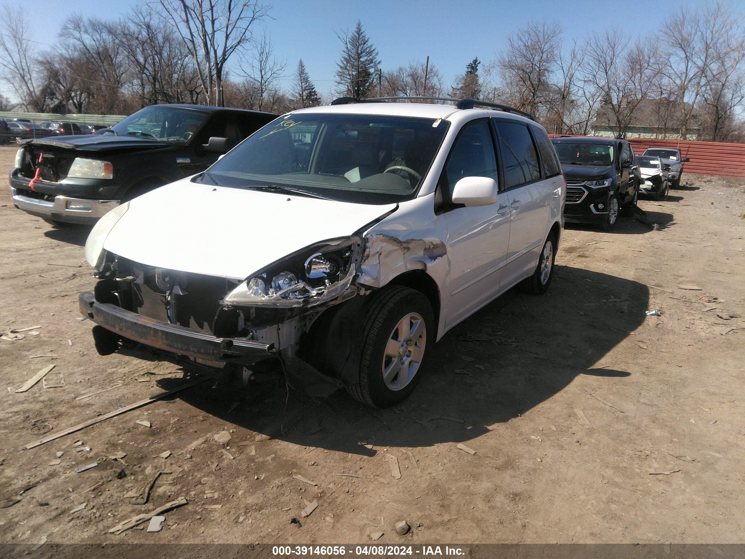 Photo 1 VIN: 5TDZA22C86S556389 - TOYOTA SIENNA 