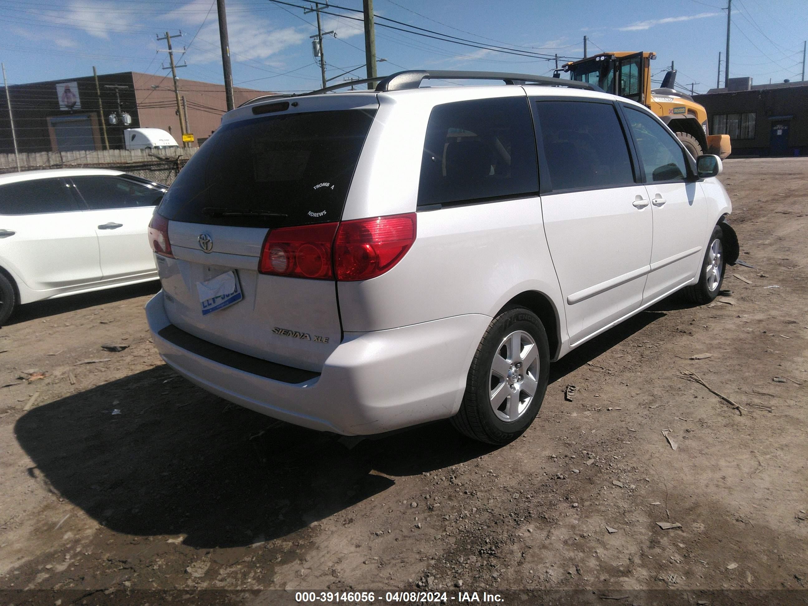 Photo 3 VIN: 5TDZA22C86S556389 - TOYOTA SIENNA 