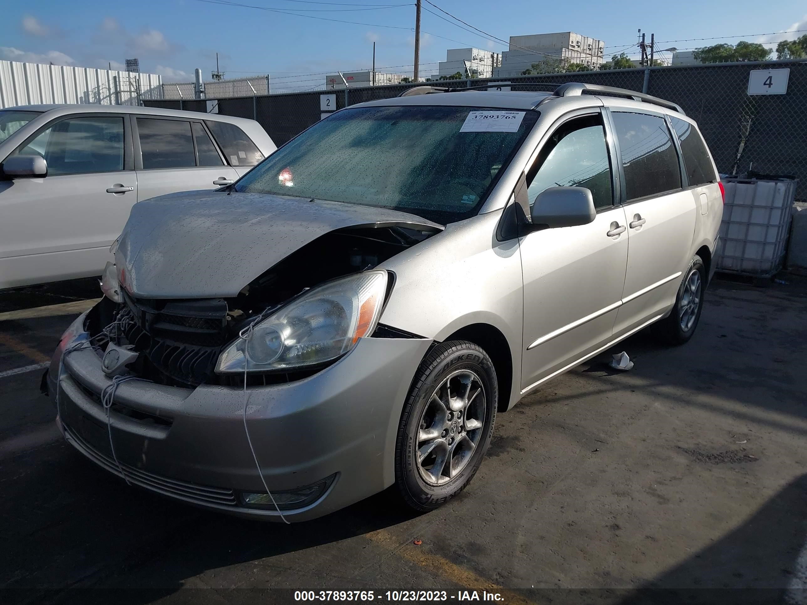 Photo 1 VIN: 5TDZA22C94S057128 - TOYOTA SIENNA 