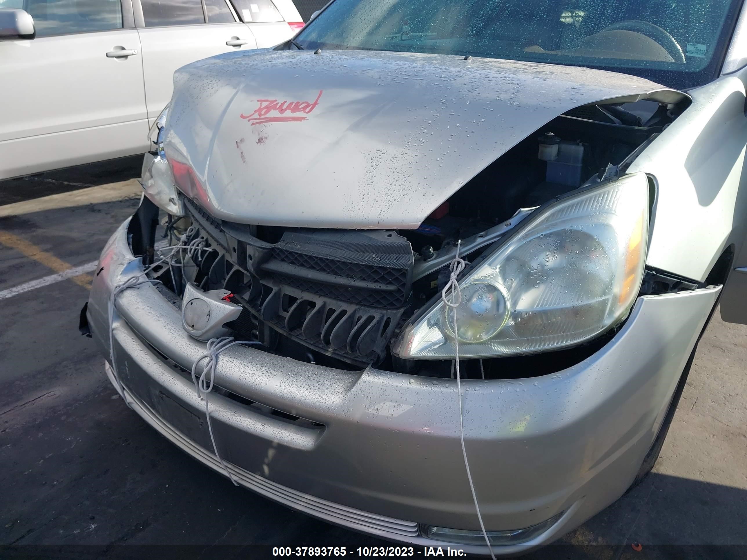 Photo 5 VIN: 5TDZA22C94S057128 - TOYOTA SIENNA 