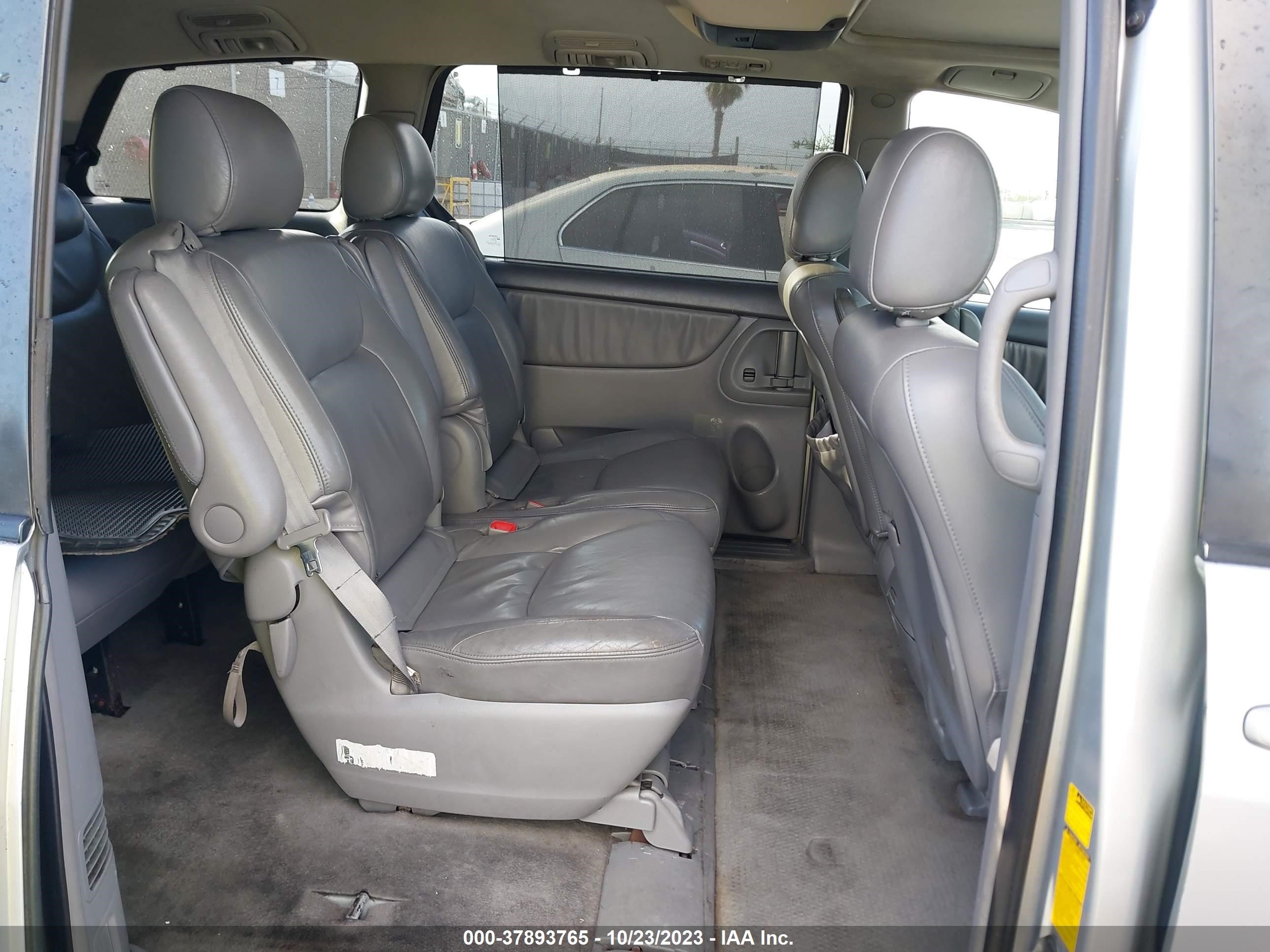 Photo 7 VIN: 5TDZA22C94S057128 - TOYOTA SIENNA 