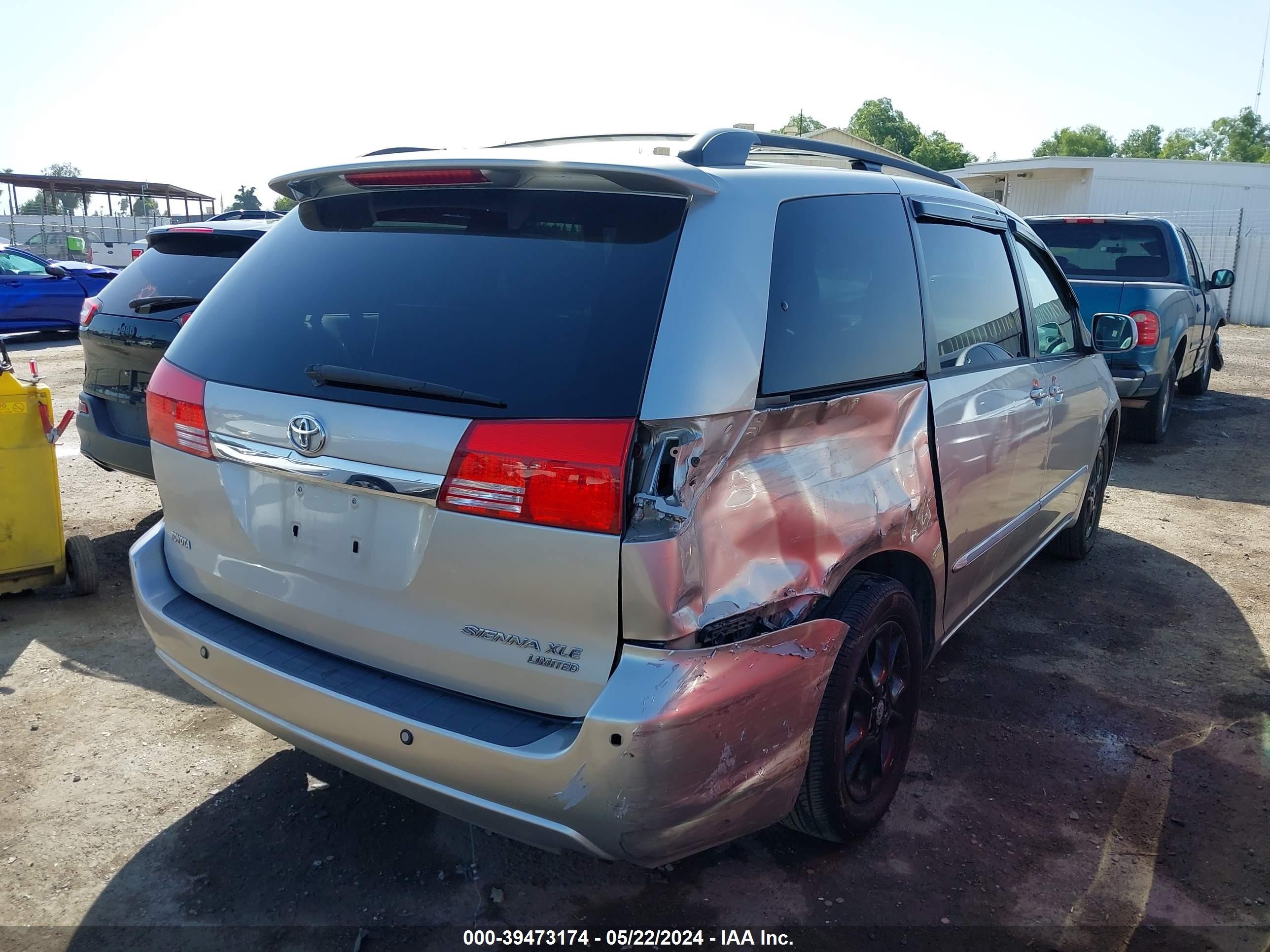 Photo 3 VIN: 5TDZA22C94S076388 - TOYOTA SIENNA 