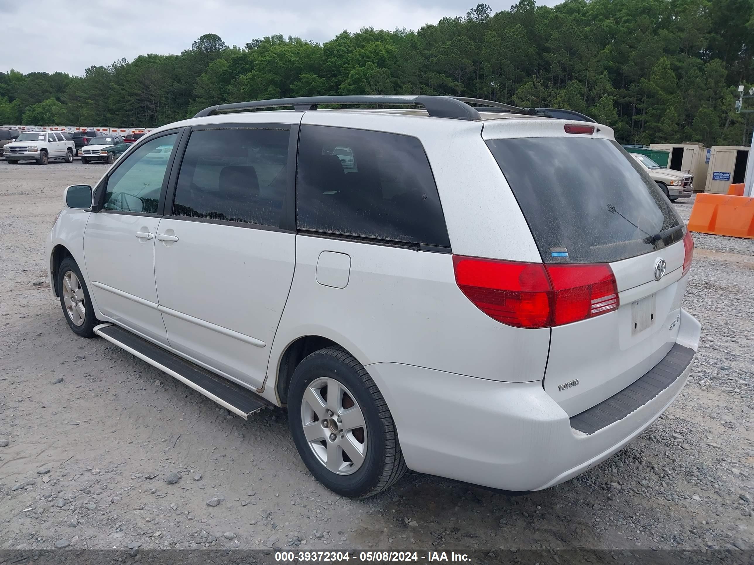 Photo 2 VIN: 5TDZA22C94S114329 - TOYOTA SIENNA 