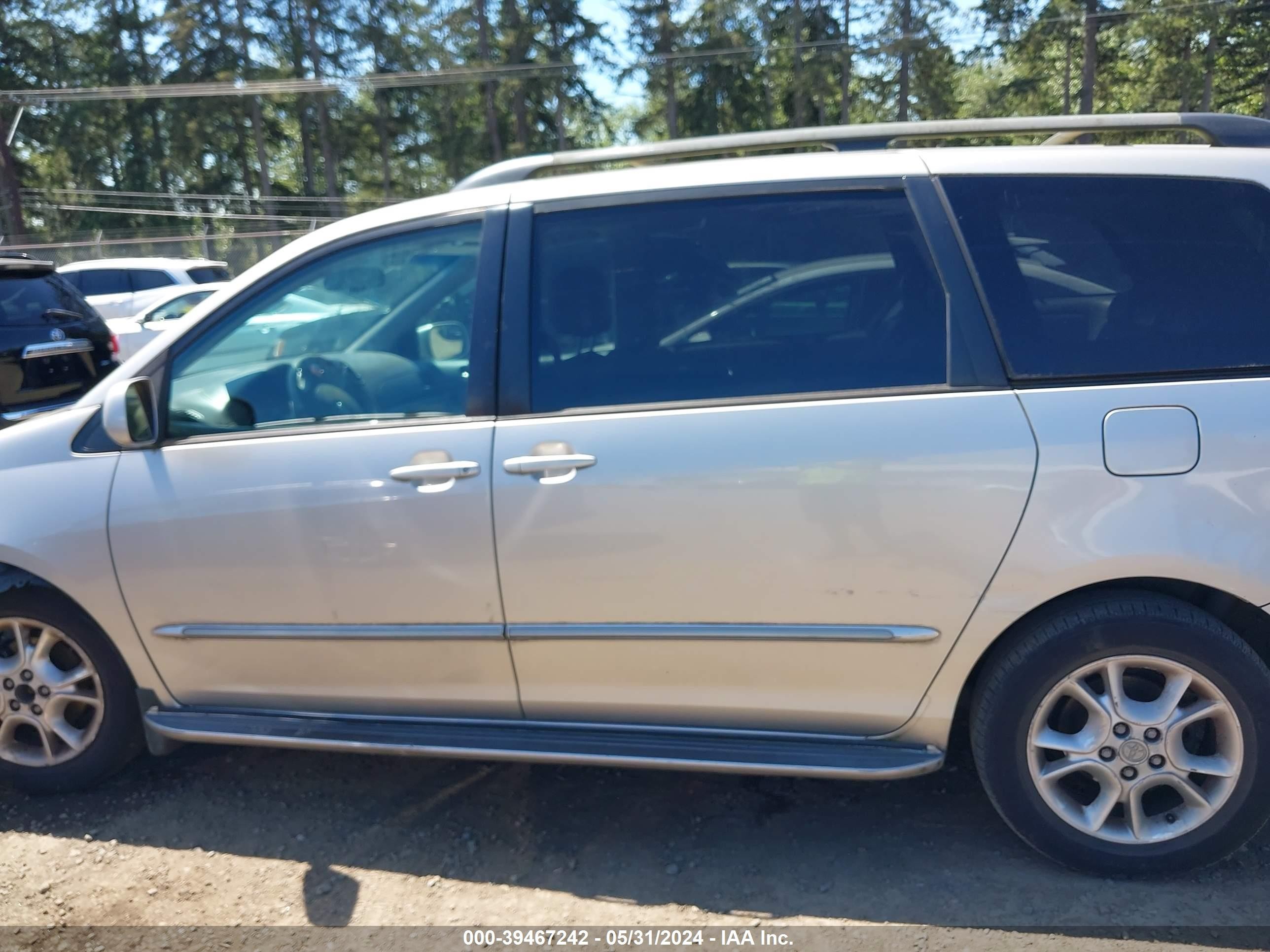 Photo 13 VIN: 5TDZA22C95S271926 - TOYOTA SIENNA 