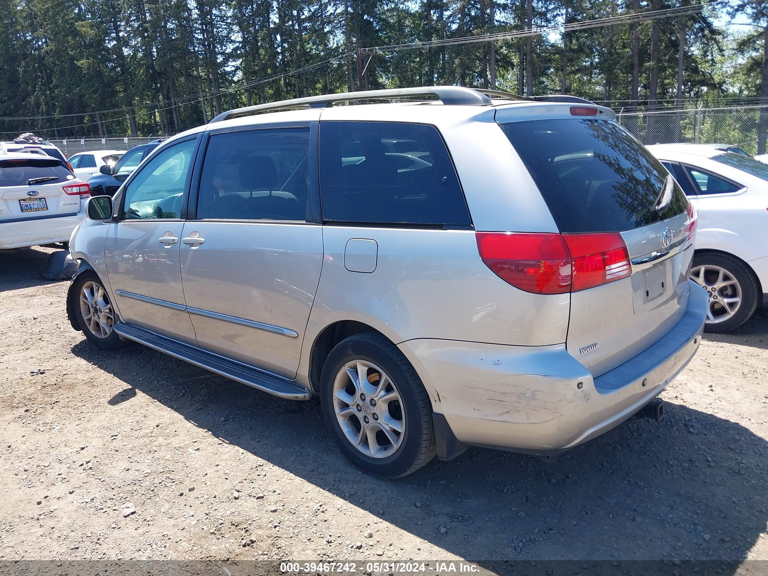 Photo 2 VIN: 5TDZA22C95S271926 - TOYOTA SIENNA 