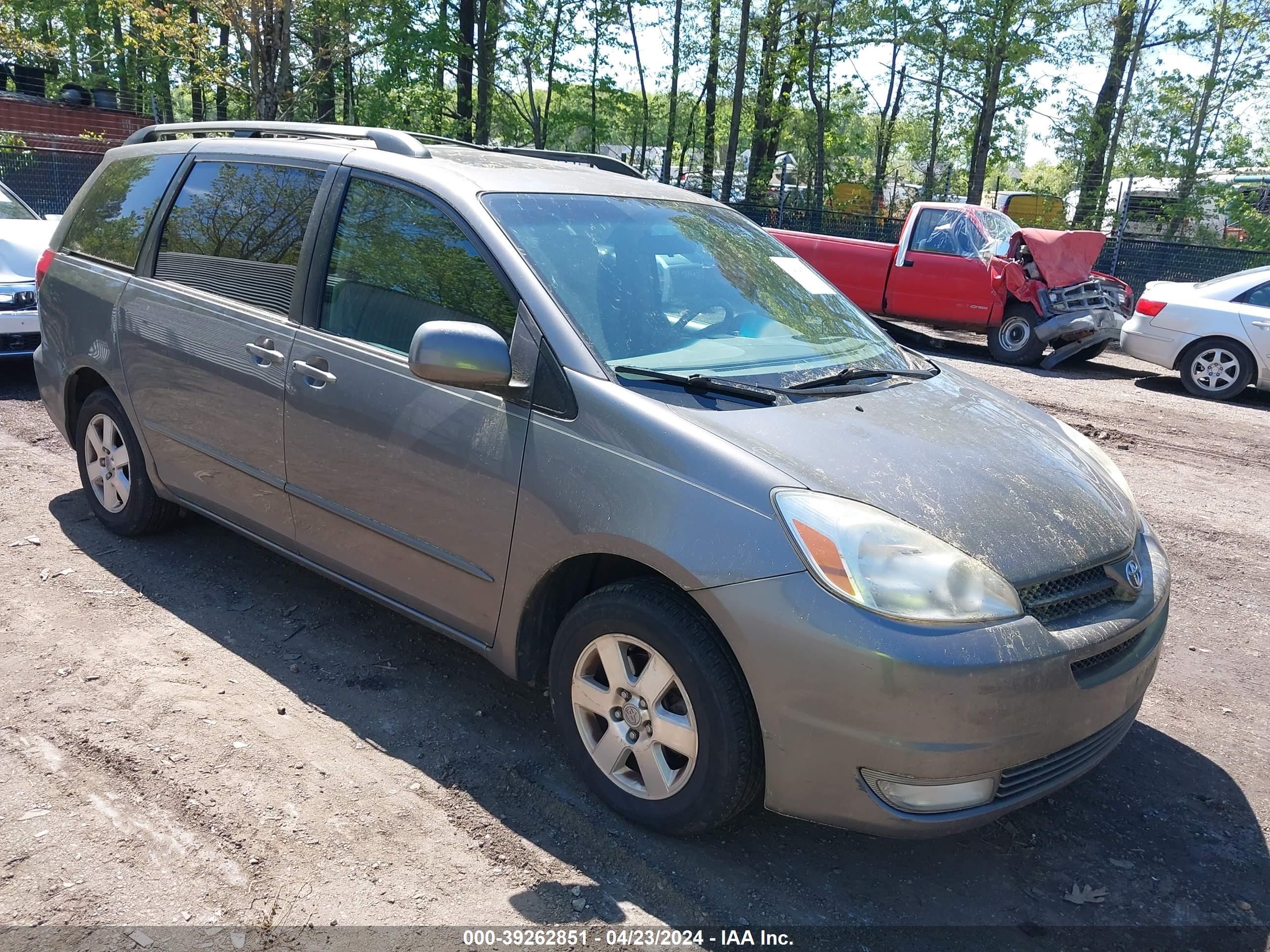 Photo 0 VIN: 5TDZA22C95S331929 - TOYOTA SIENNA 