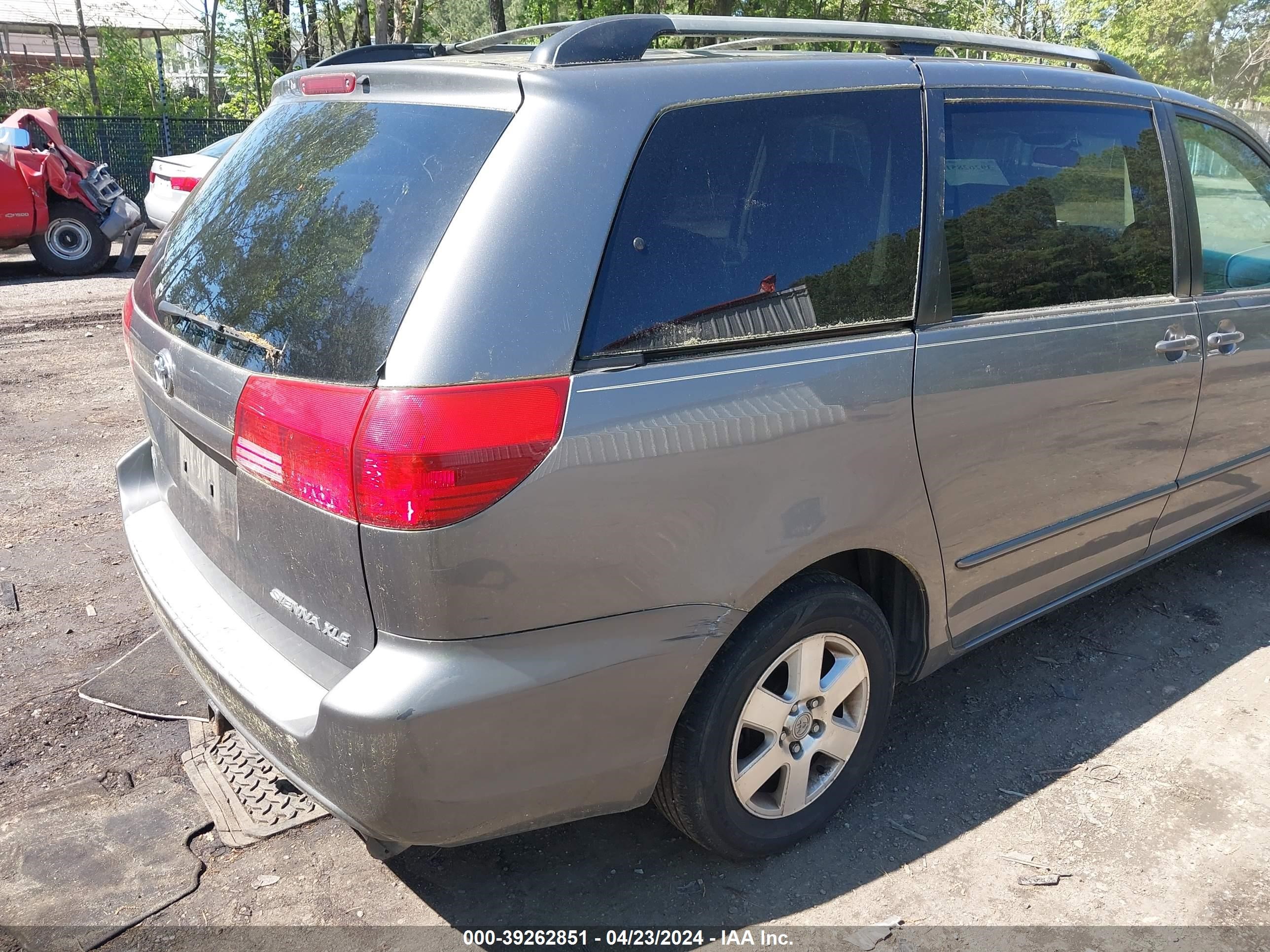 Photo 5 VIN: 5TDZA22C95S331929 - TOYOTA SIENNA 