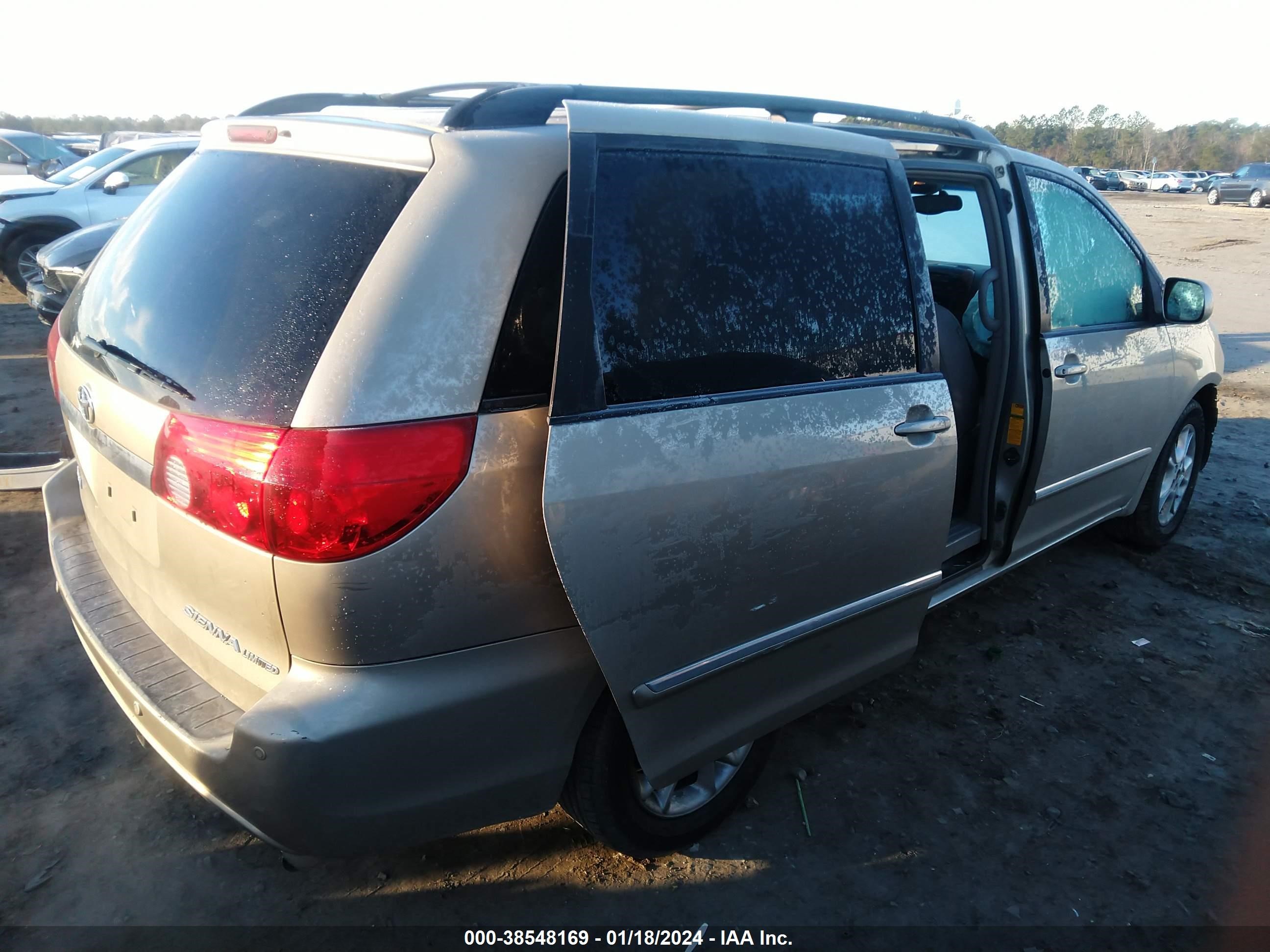 Photo 3 VIN: 5TDZA22C96S476423 - TOYOTA SIENNA 