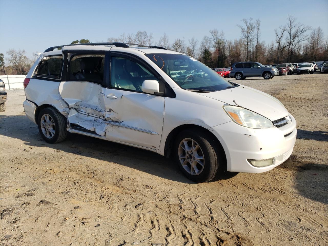 Photo 3 VIN: 5TDZA22CX4S074682 - TOYOTA SIENNA 