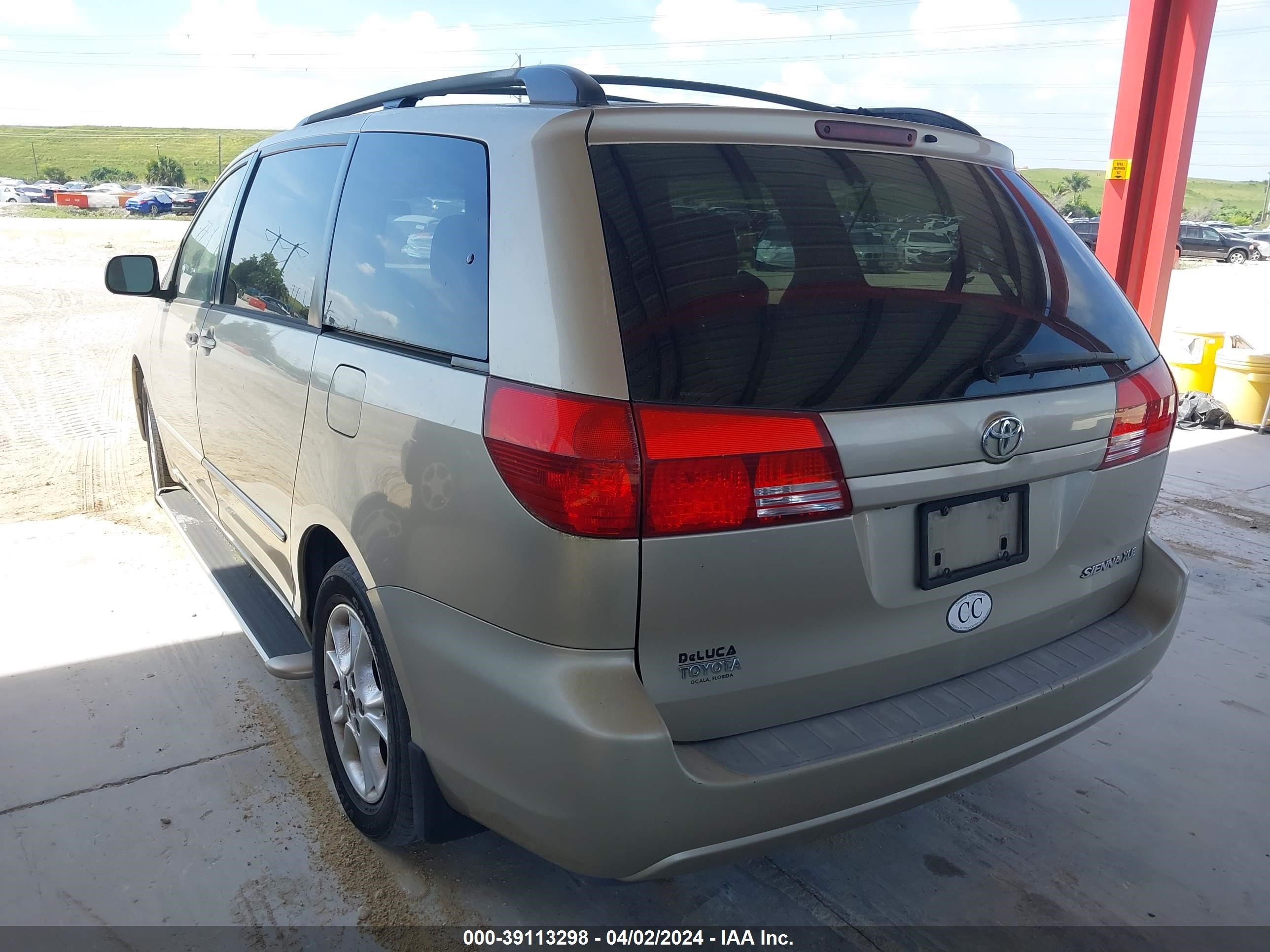 Photo 2 VIN: 5TDZA22CX5S265133 - TOYOTA SIENNA 