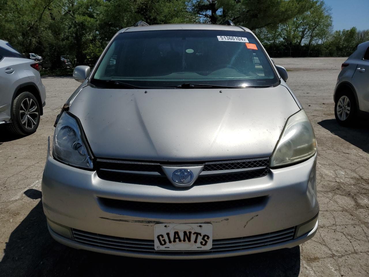 Photo 4 VIN: 5TDZA22CX5S282420 - TOYOTA SIENNA 