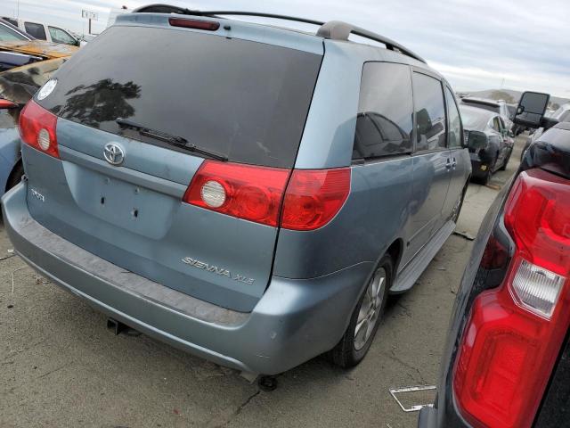 Photo 2 VIN: 5TDZA22CX6S459808 - TOYOTA SIENNA XLE 