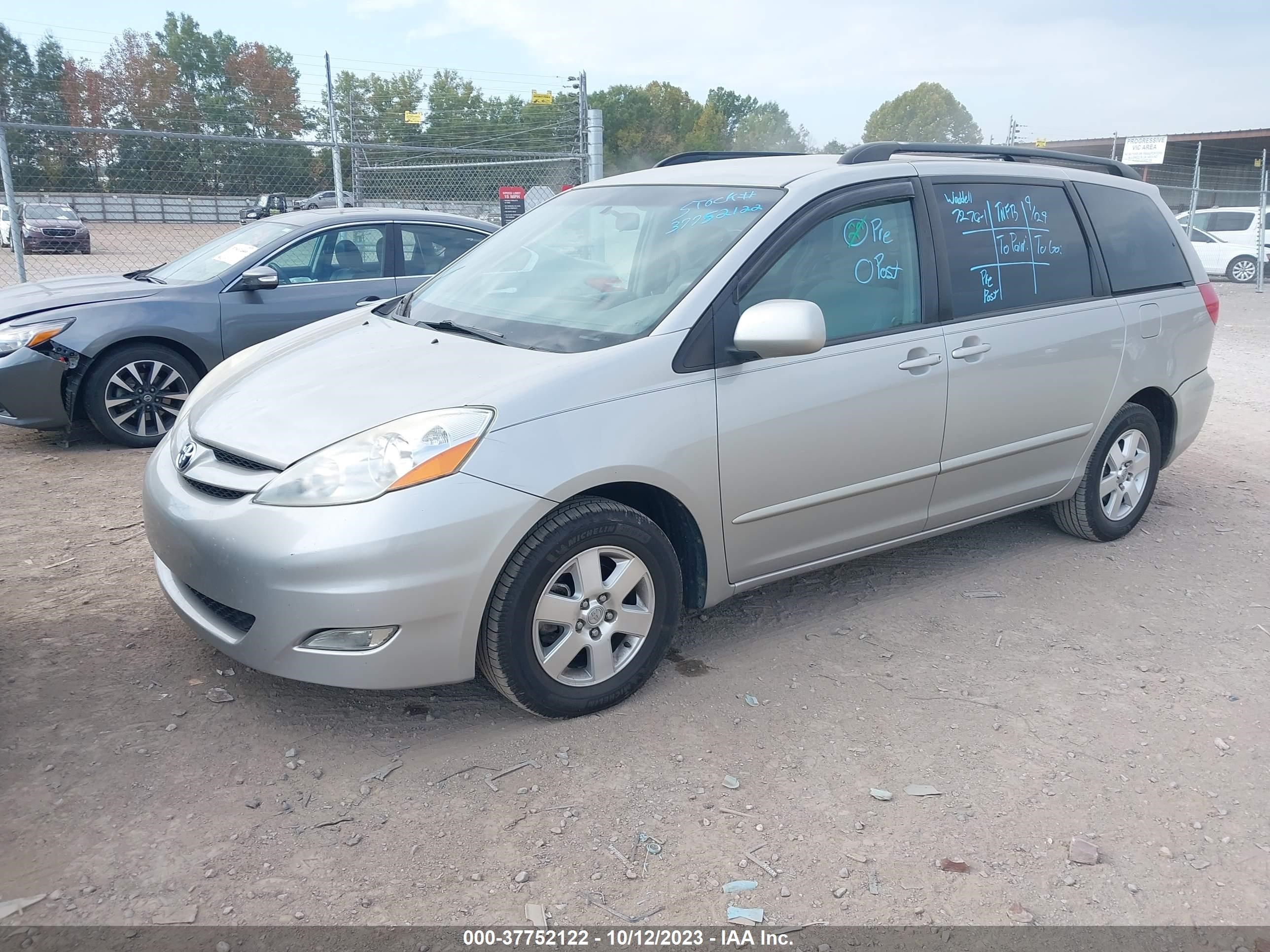 Photo 1 VIN: 5TDZA22CX6S537276 - TOYOTA SIENNA 