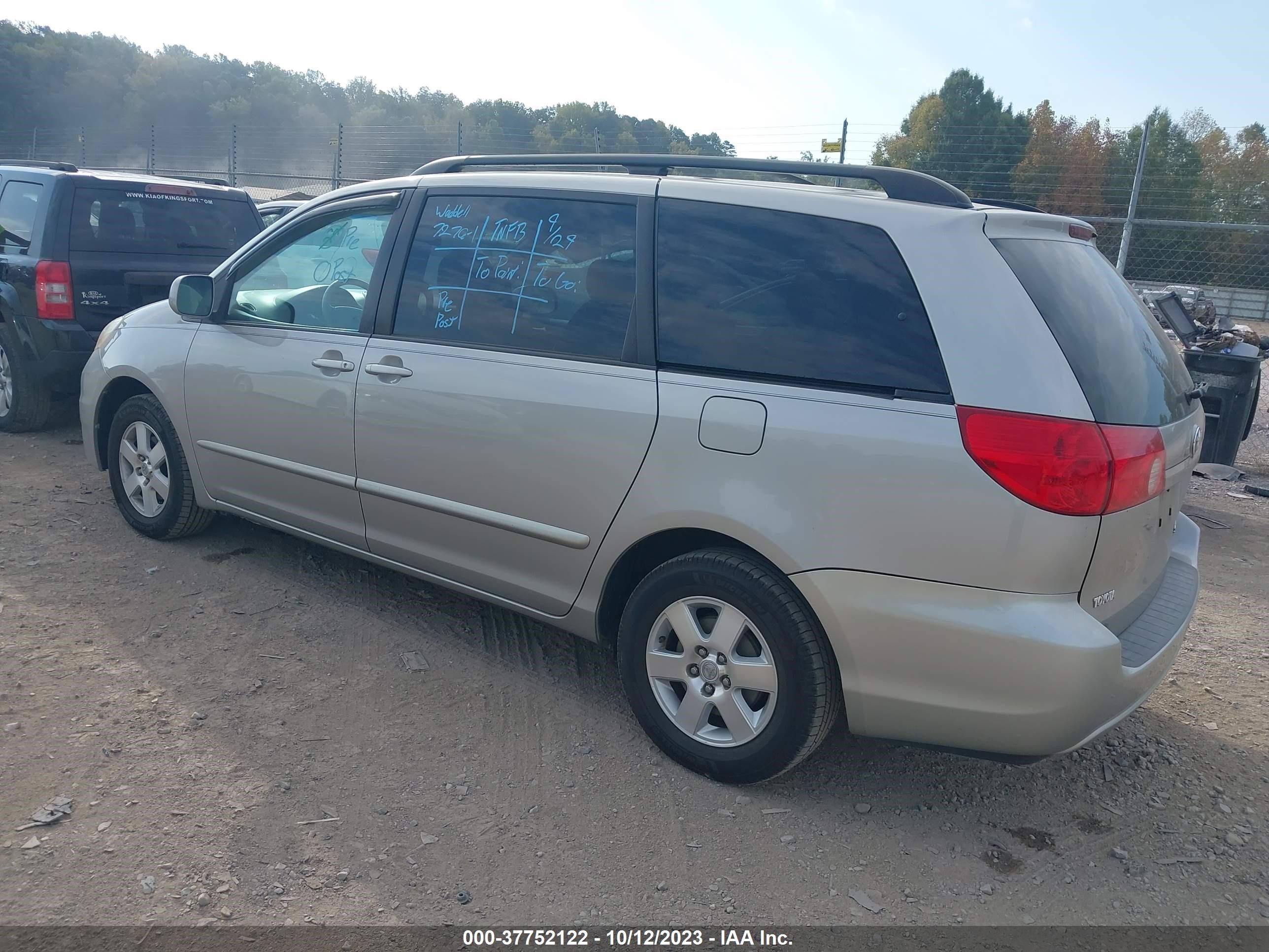 Photo 2 VIN: 5TDZA22CX6S537276 - TOYOTA SIENNA 