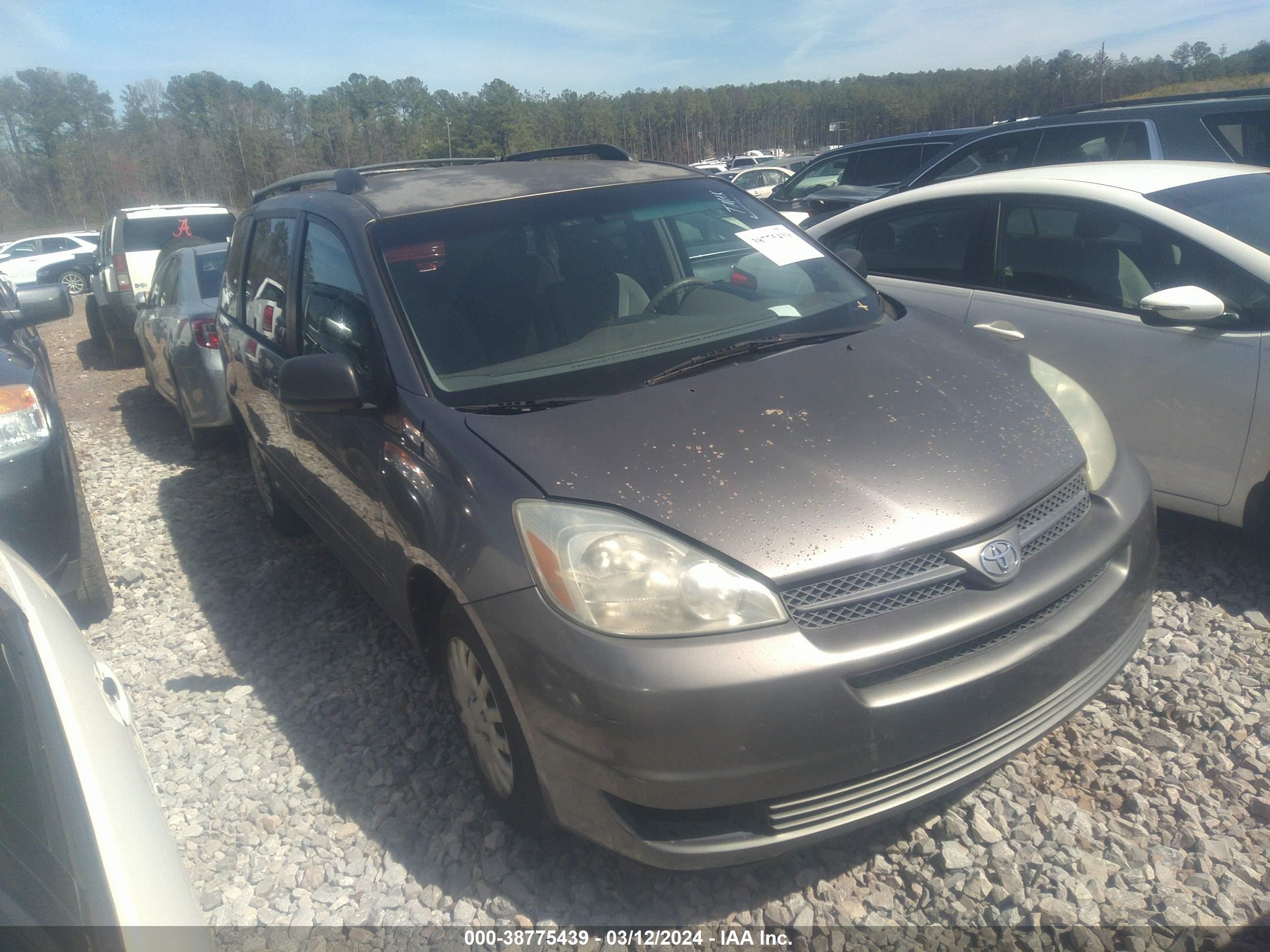 Photo 5 VIN: 5TDZA23C04S050633 - TOYOTA SIENNA 