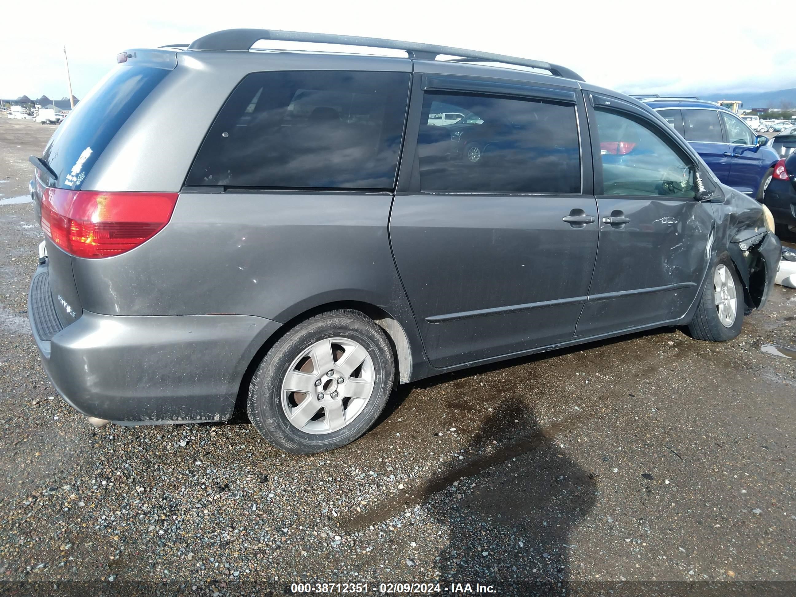 Photo 3 VIN: 5TDZA23C04S078402 - TOYOTA SIENNA 