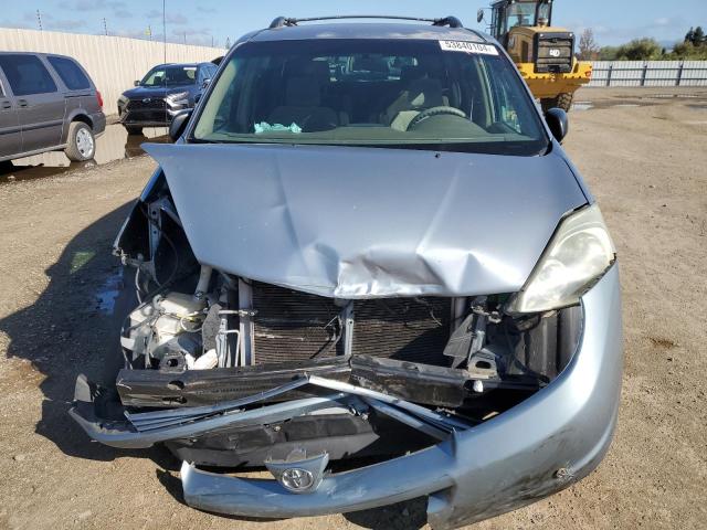 Photo 4 VIN: 5TDZA23C04S135729 - TOYOTA SIENNA CE 