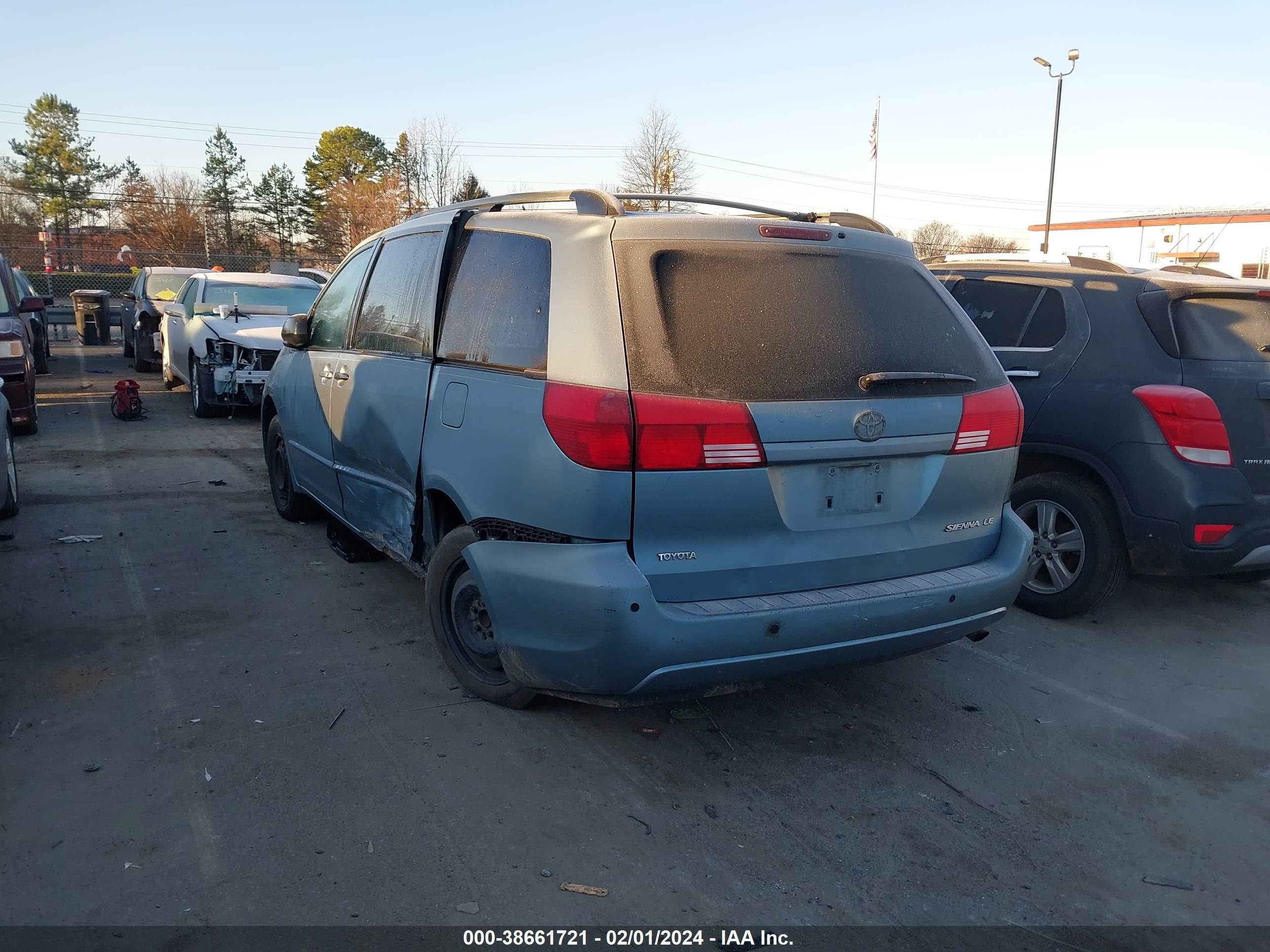 Photo 2 VIN: 5TDZA23C05S244757 - TOYOTA SIENNA 