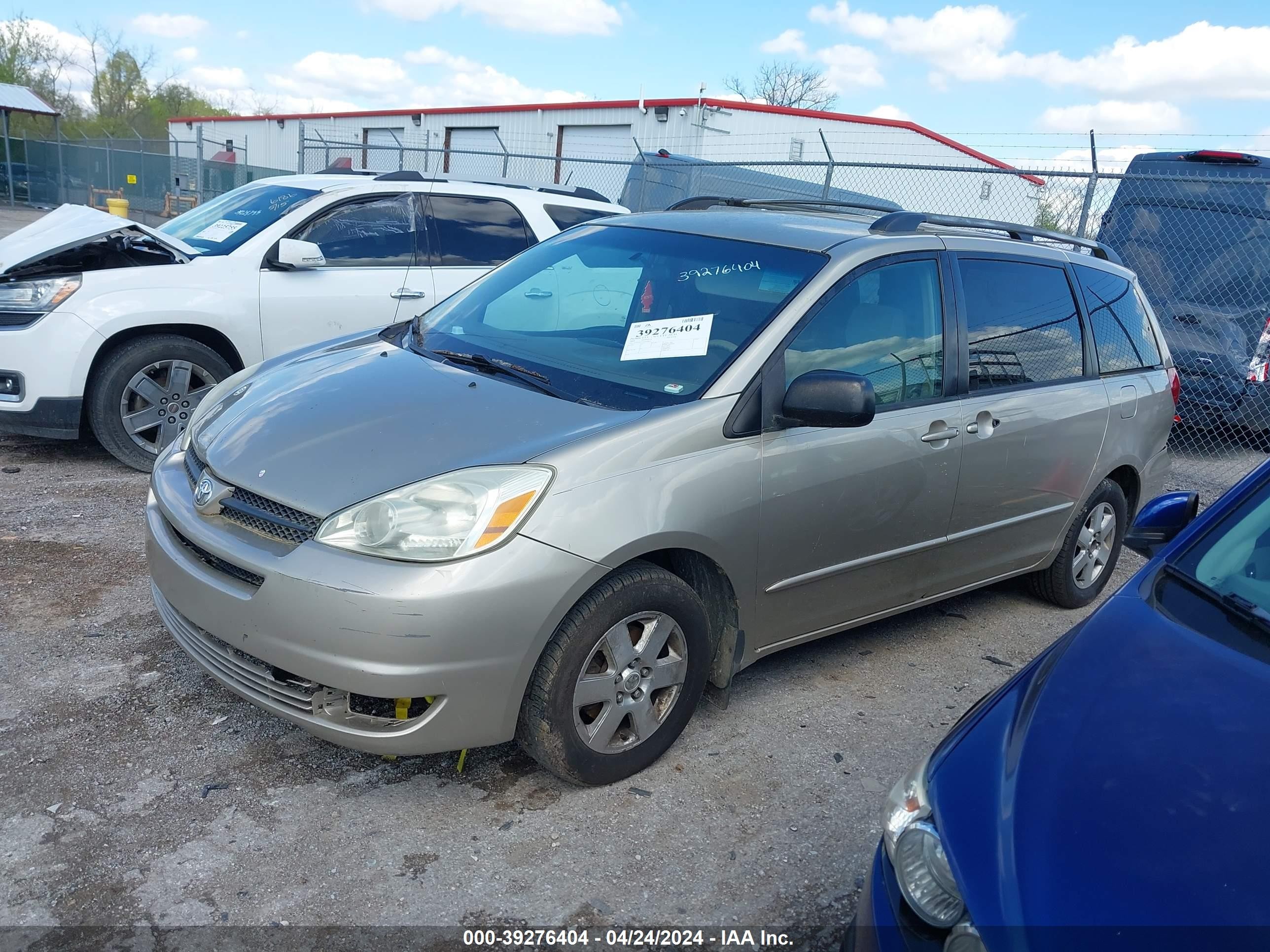 Photo 1 VIN: 5TDZA23C05S350853 - TOYOTA SIENNA 