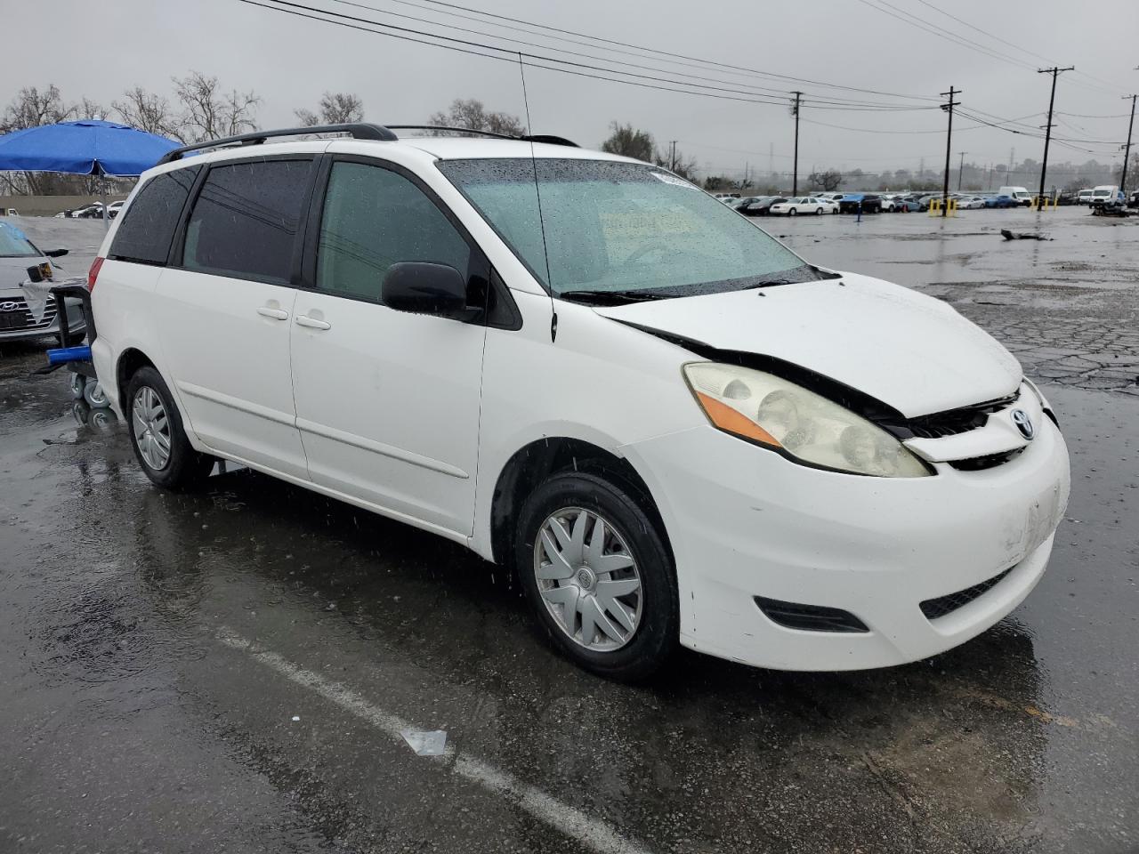 Photo 3 VIN: 5TDZA23C06S433846 - TOYOTA SIENNA 