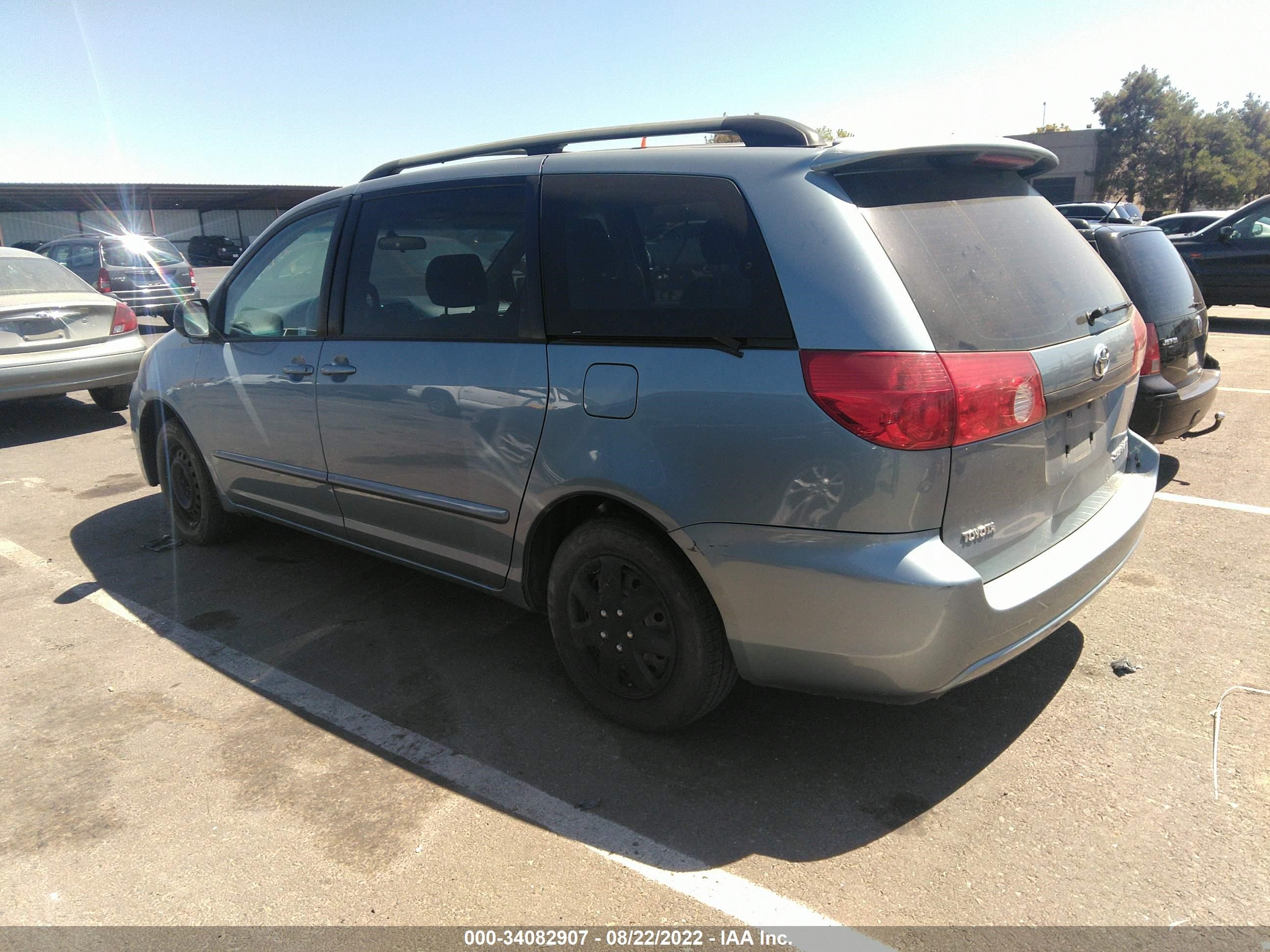 Photo 3 VIN: 5TDZA23C06S483338 - TOYOTA SIENNA 