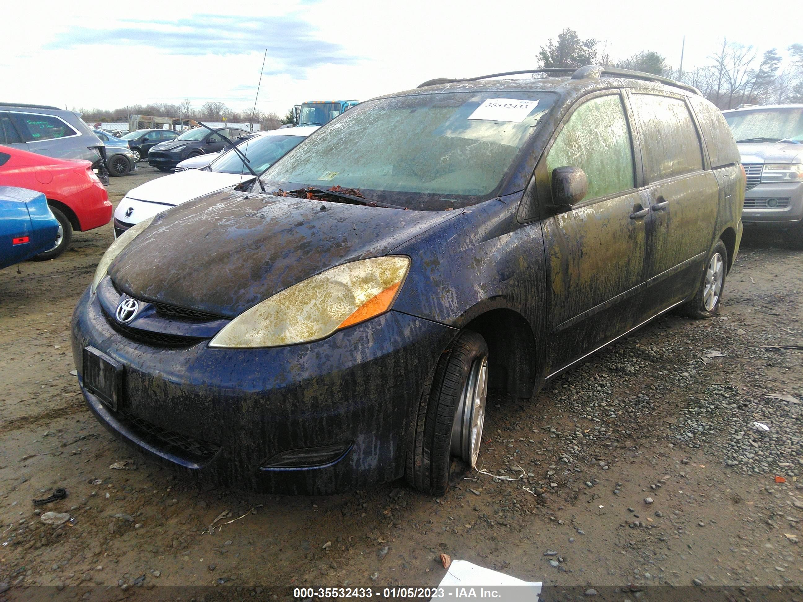 Photo 2 VIN: 5TDZA23C06S573718 - TOYOTA SIENNA 