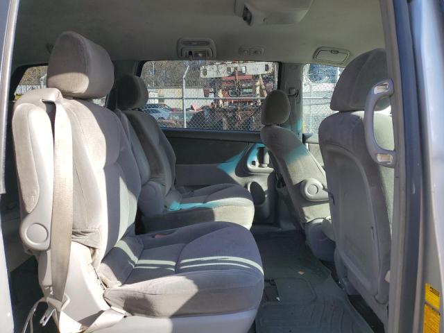 Photo 10 VIN: 5TDZA23C14S087576 - TOYOTA SIENNA CE 