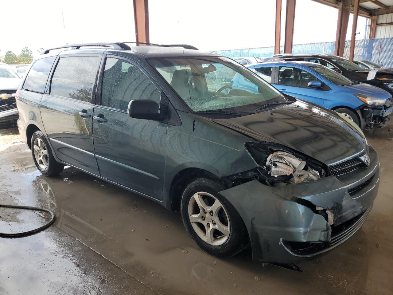 Photo 3 VIN: 5TDZA23C14S214066 - TOYOTA SIENNA 