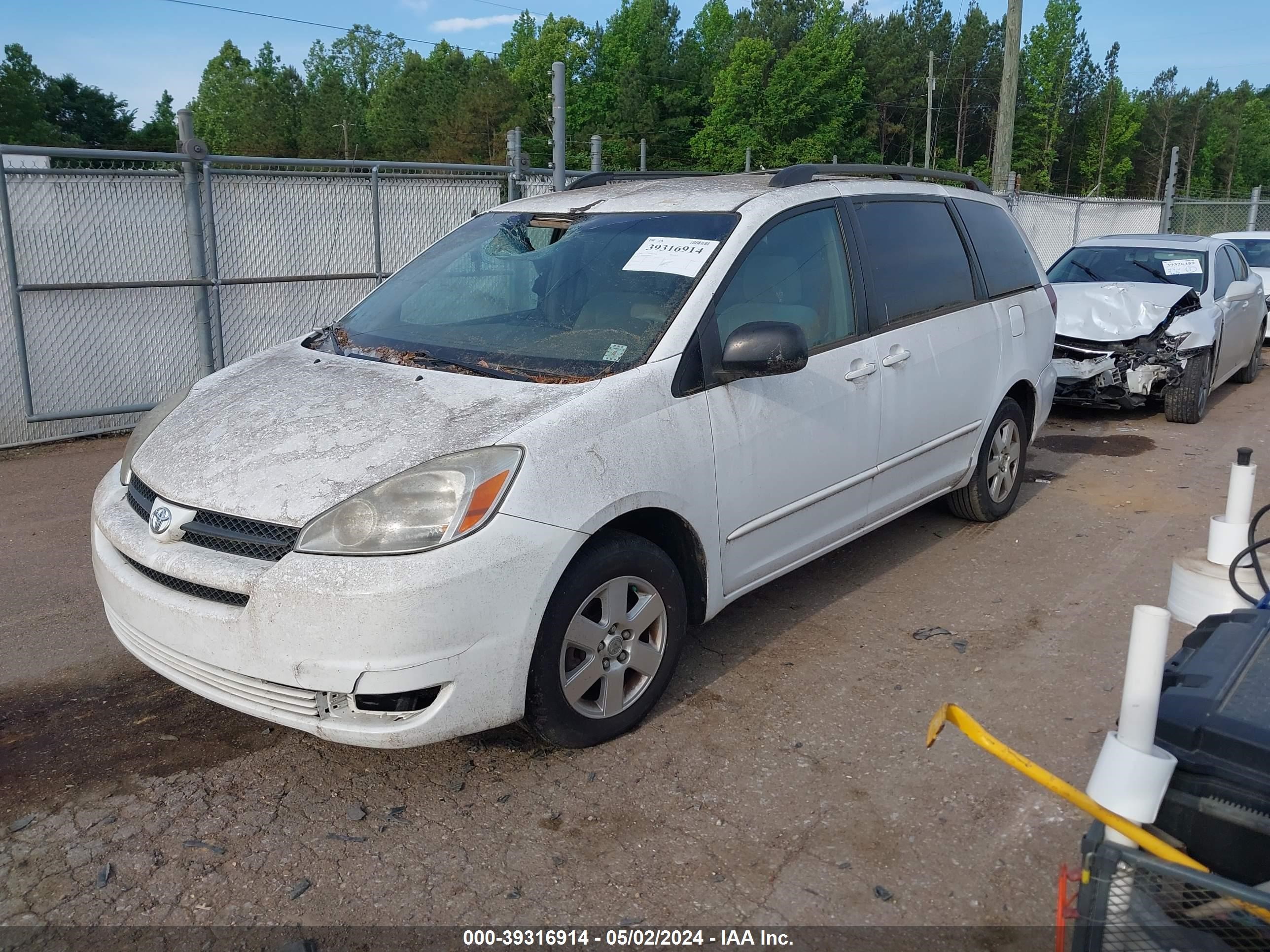 Photo 1 VIN: 5TDZA23C15S316548 - TOYOTA SIENNA 