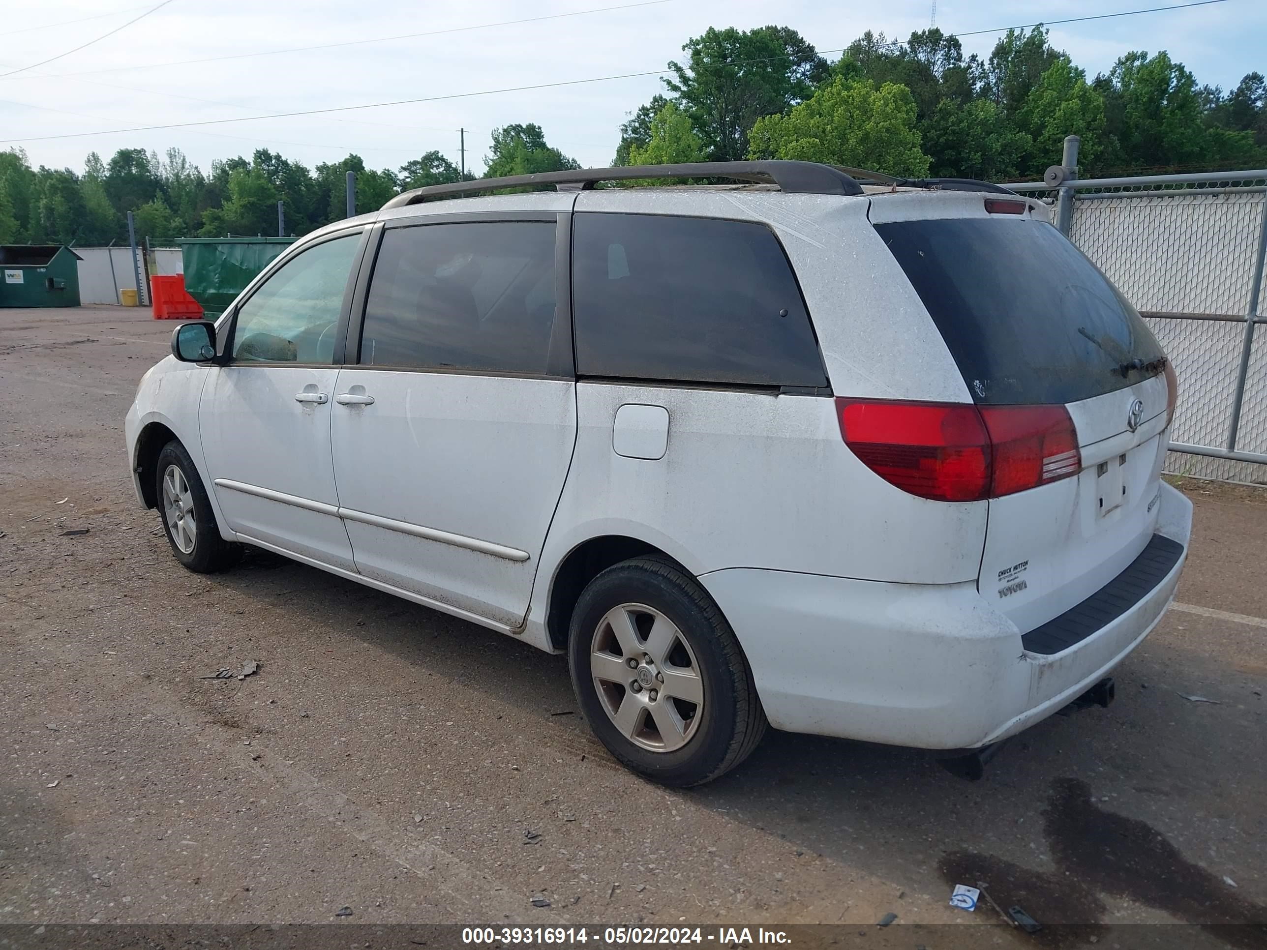 Photo 2 VIN: 5TDZA23C15S316548 - TOYOTA SIENNA 