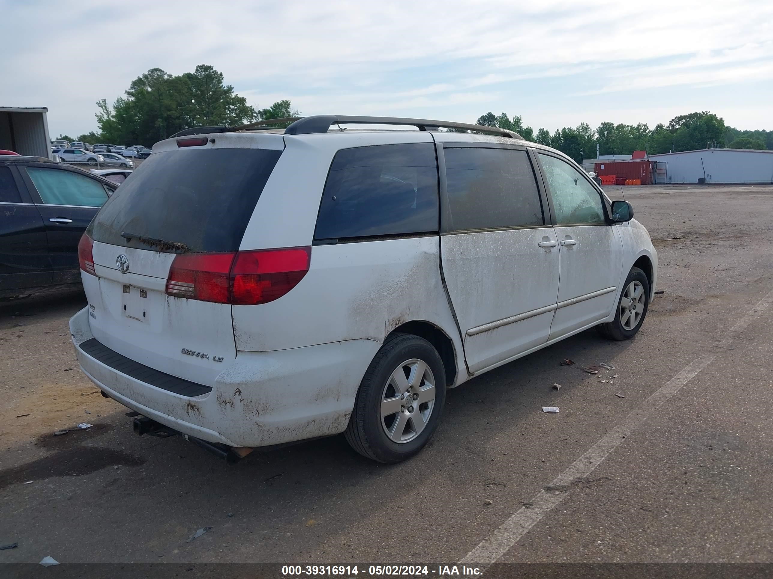 Photo 3 VIN: 5TDZA23C15S316548 - TOYOTA SIENNA 