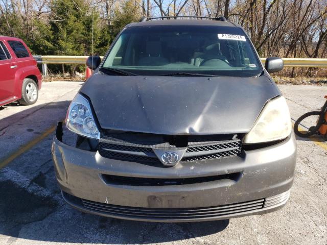 Photo 4 VIN: 5TDZA23C15S346911 - TOYOTA SIENNA CE 